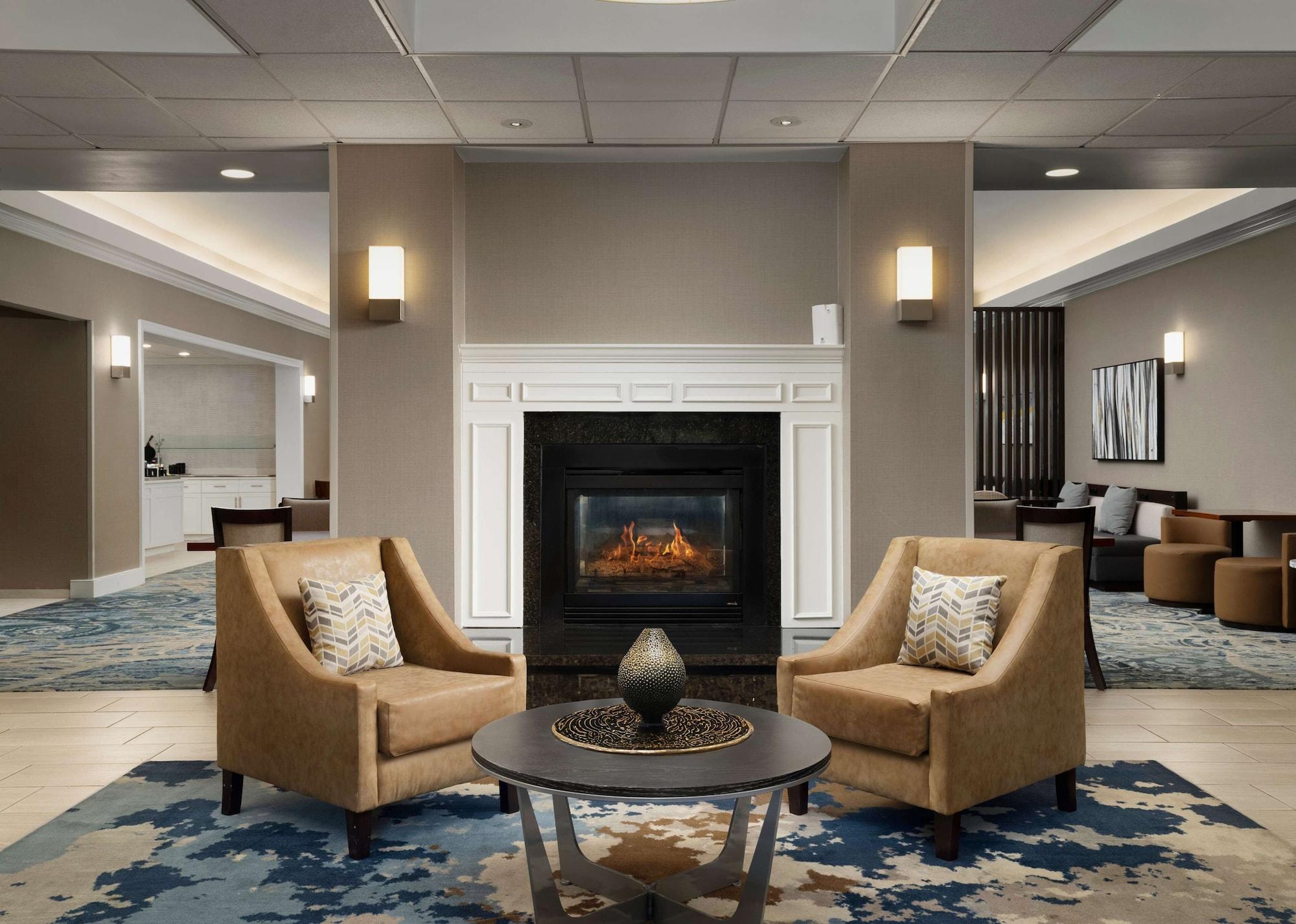Vista Lobby Homewood Suites by Hilton Somerset