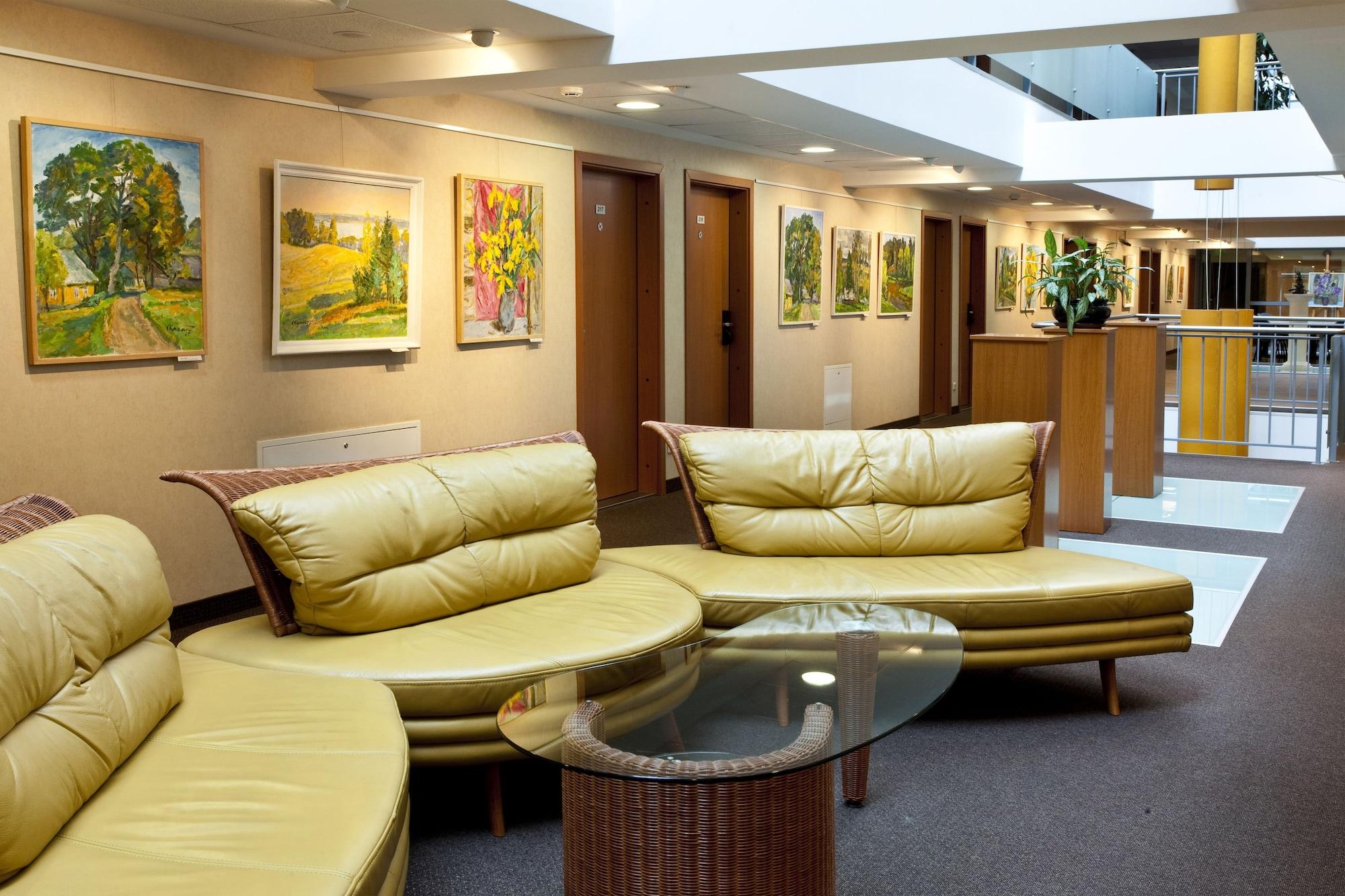 Vista Lobby Art City Inn