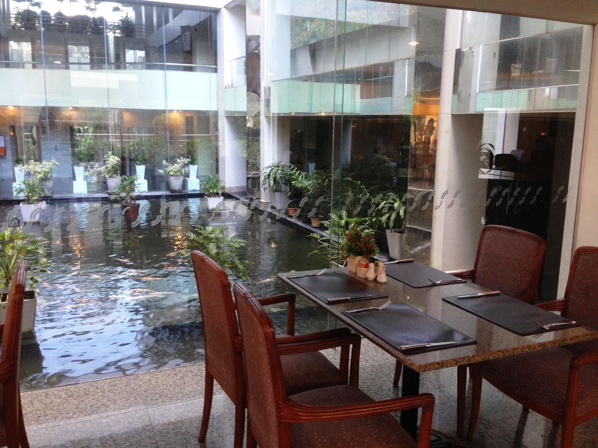 Restaurant The City Hotel Sriracha by BBH Japan