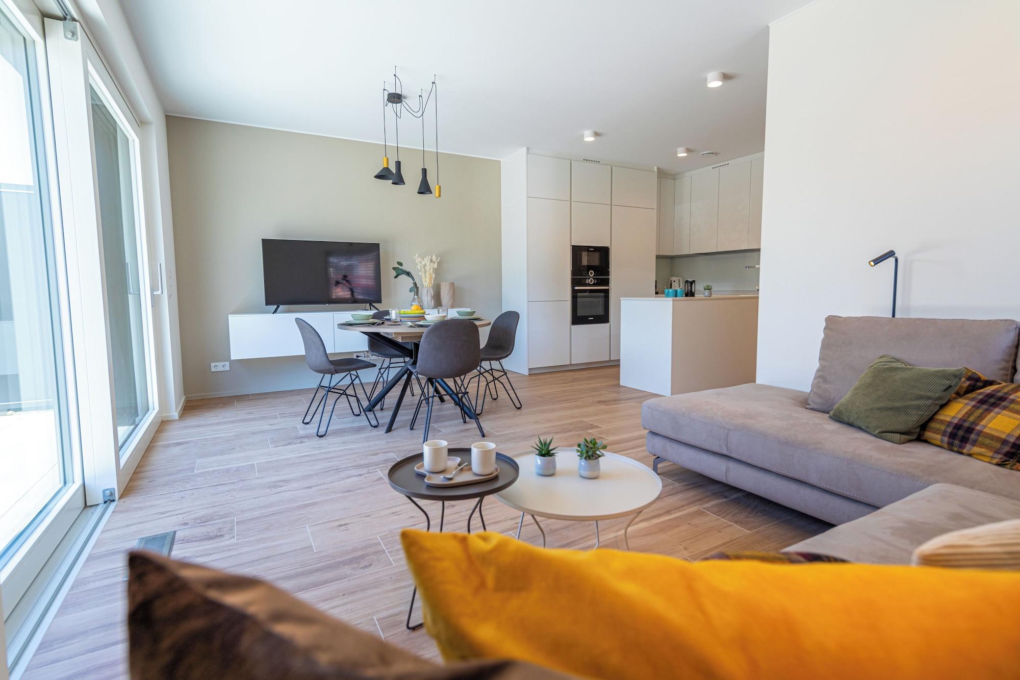 Varios Reckenthal House