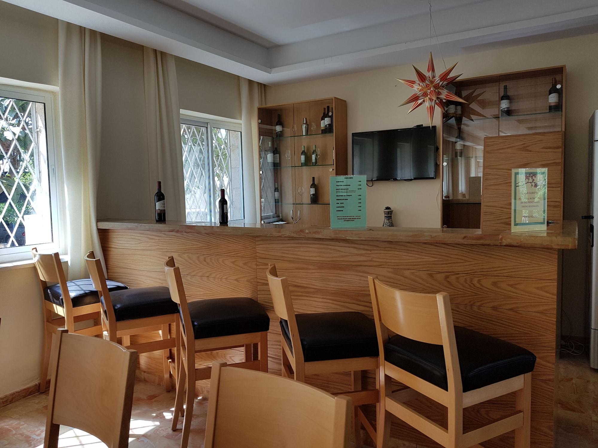 Bar/Salón Talitha Kumi Guest House