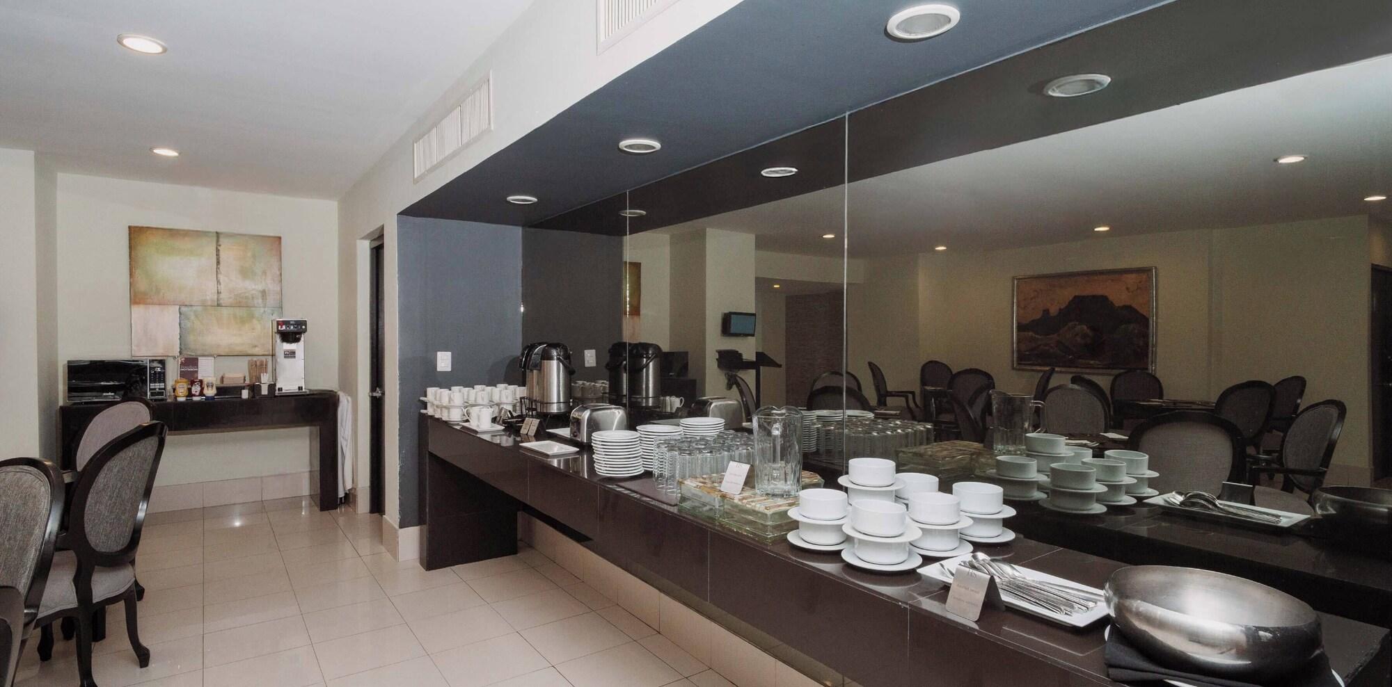 Restaurant HS HOTSSON Smart Value Tampico