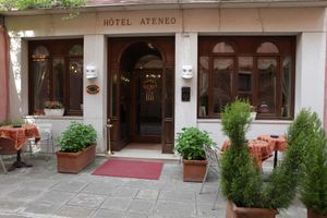 Alojamiento - Hotel Ateneo