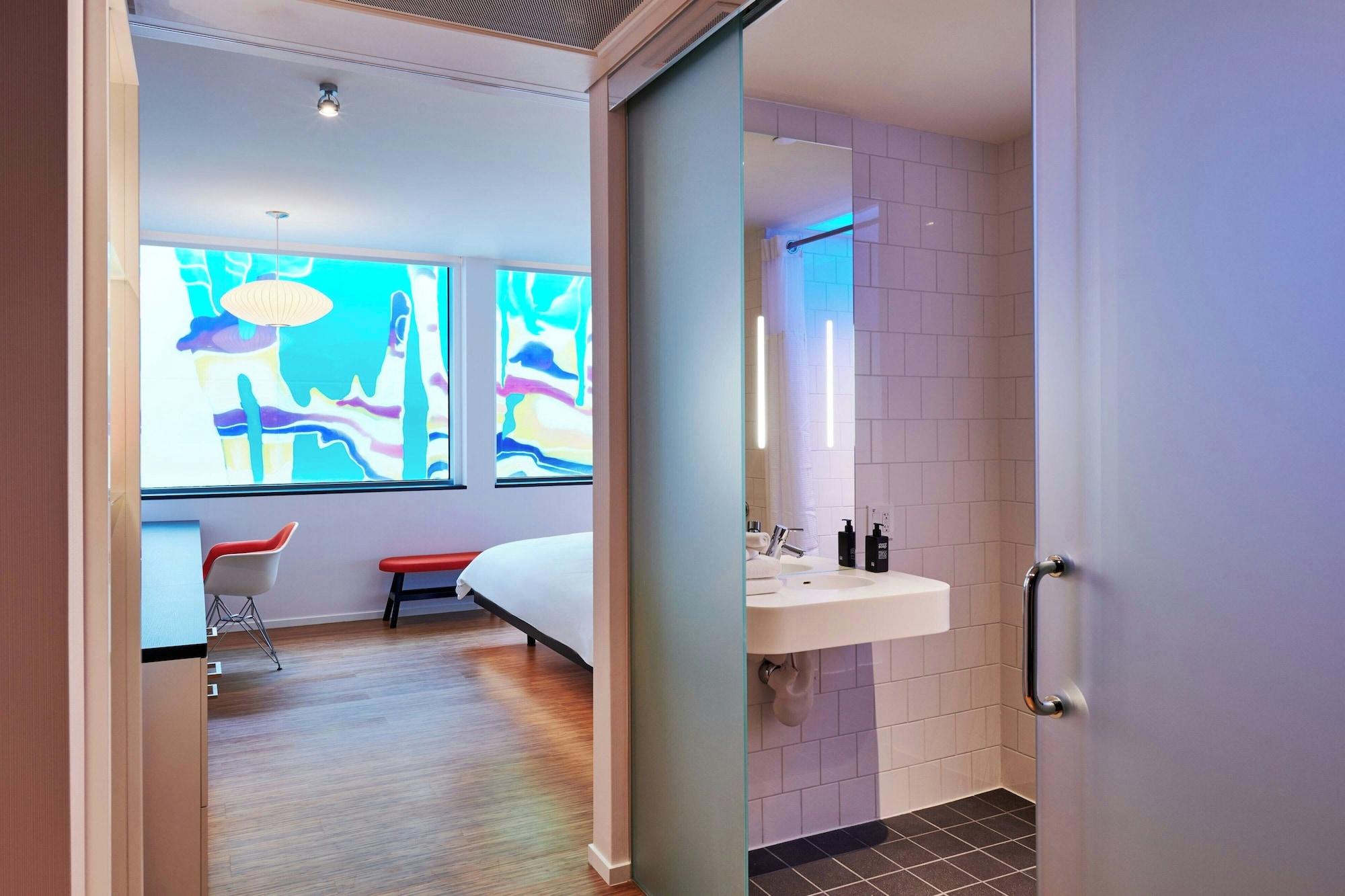 Habitación citizenM Miami Worldcenter