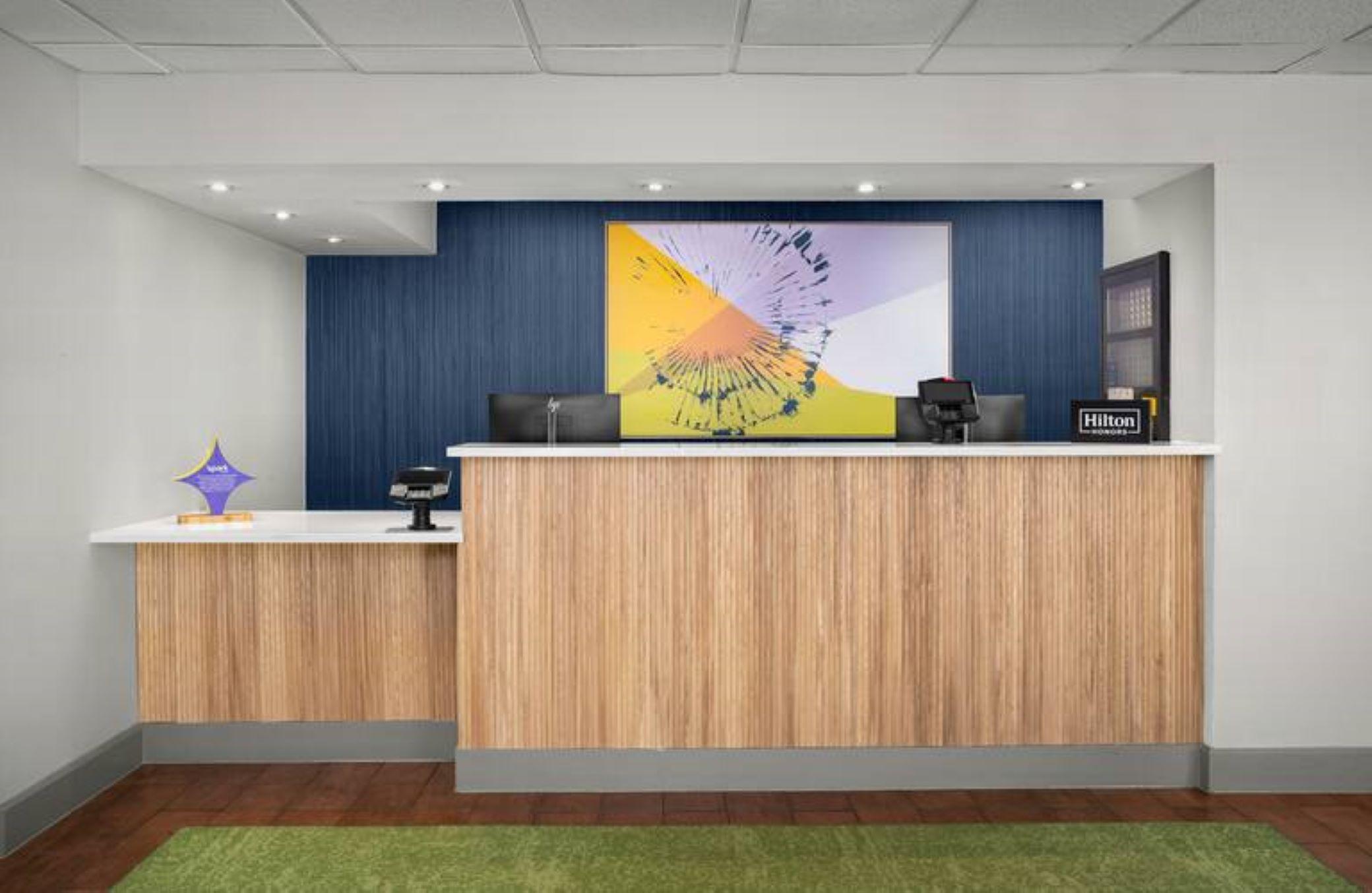 Vista Lobby Spark by Hilton Tampa Brandon