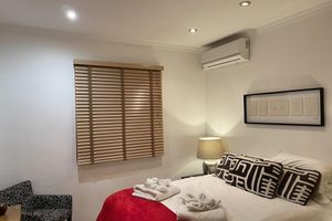 Alquiler Vacacional - Spacious Villa with Private, Sunny Garden, Sea View and Exclusive Pool