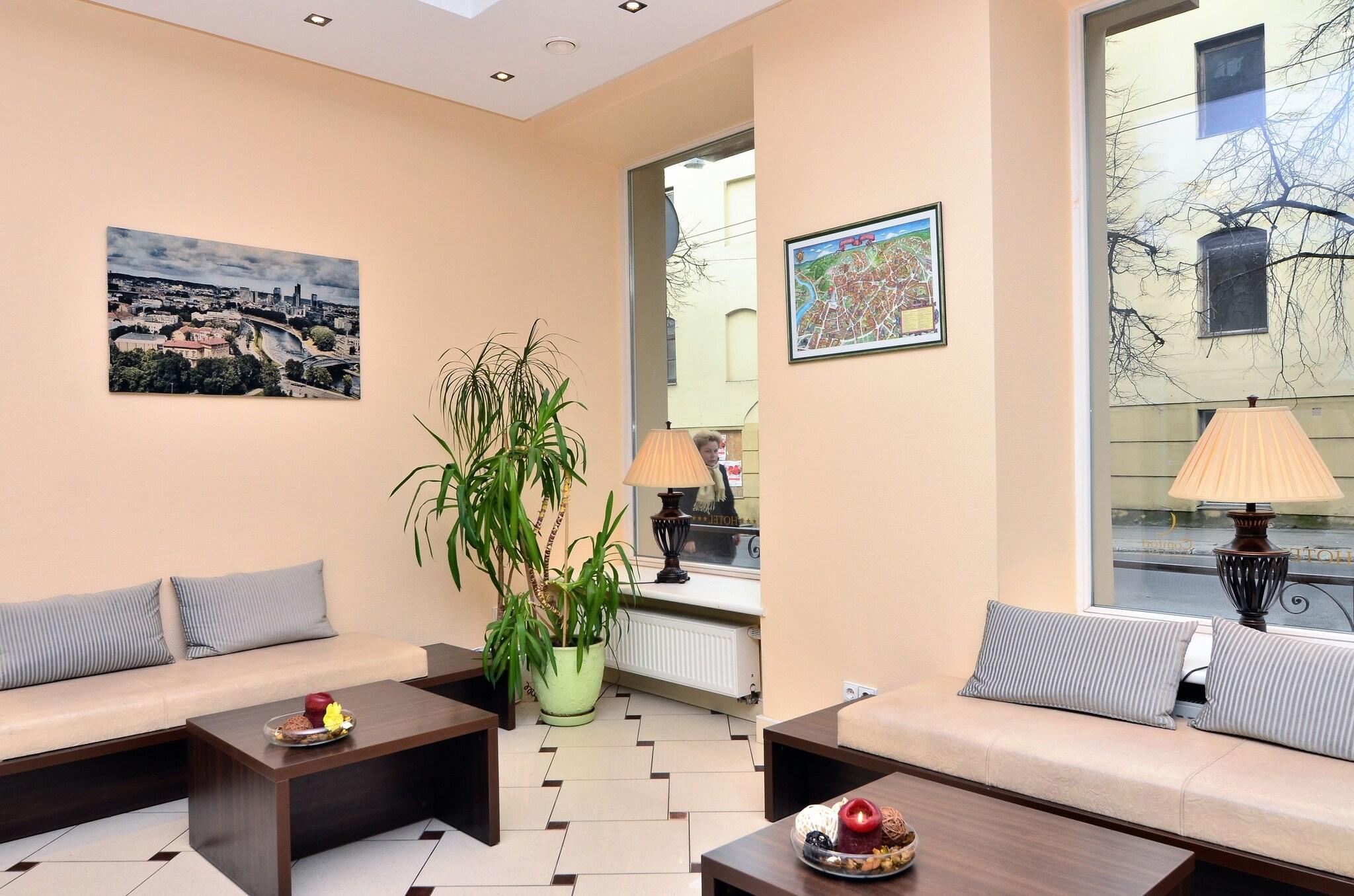 Vista Lobby IVOLITA Vilnius Hotel