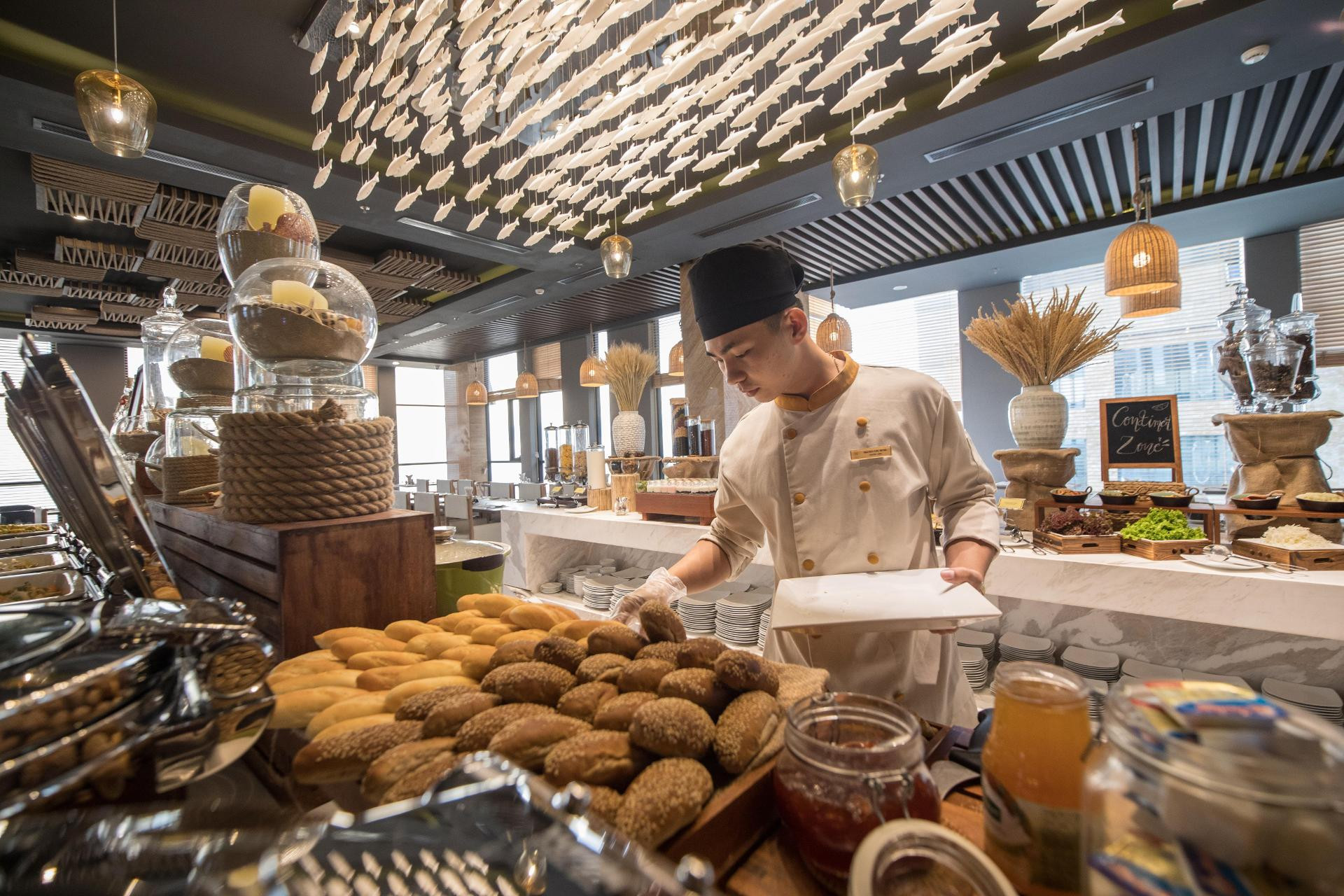 Restaurant HAIAN Beach Hotel & Spa