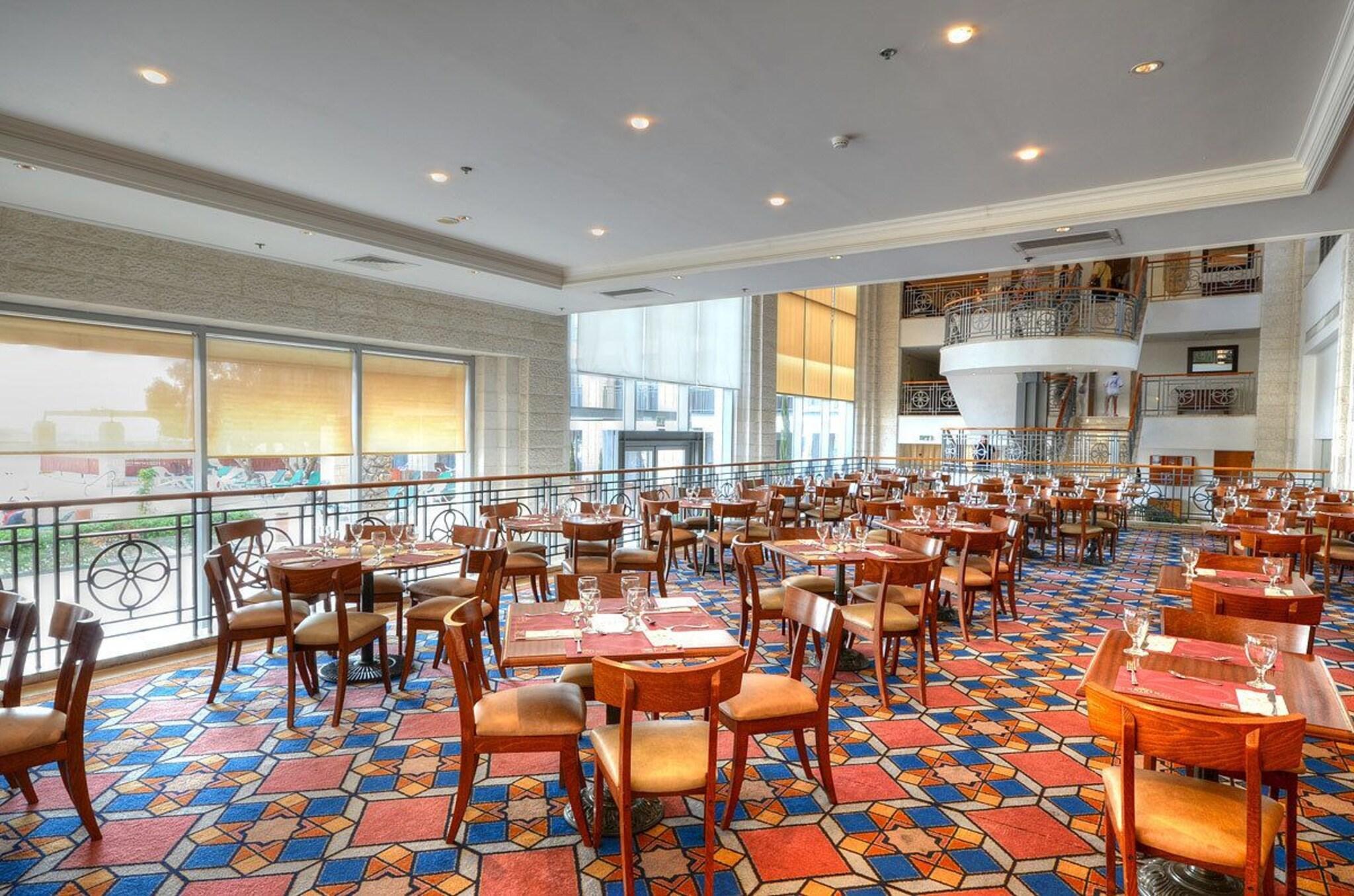 Restaurant Golden Crown Hotel