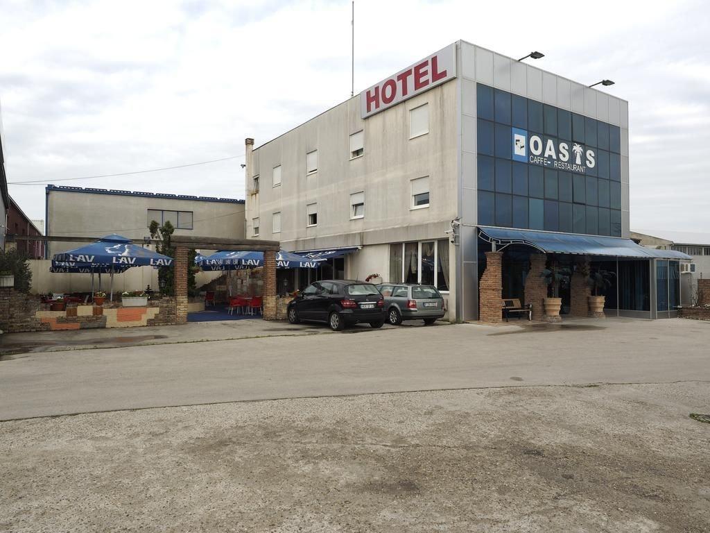 Vista Exterior Oasis