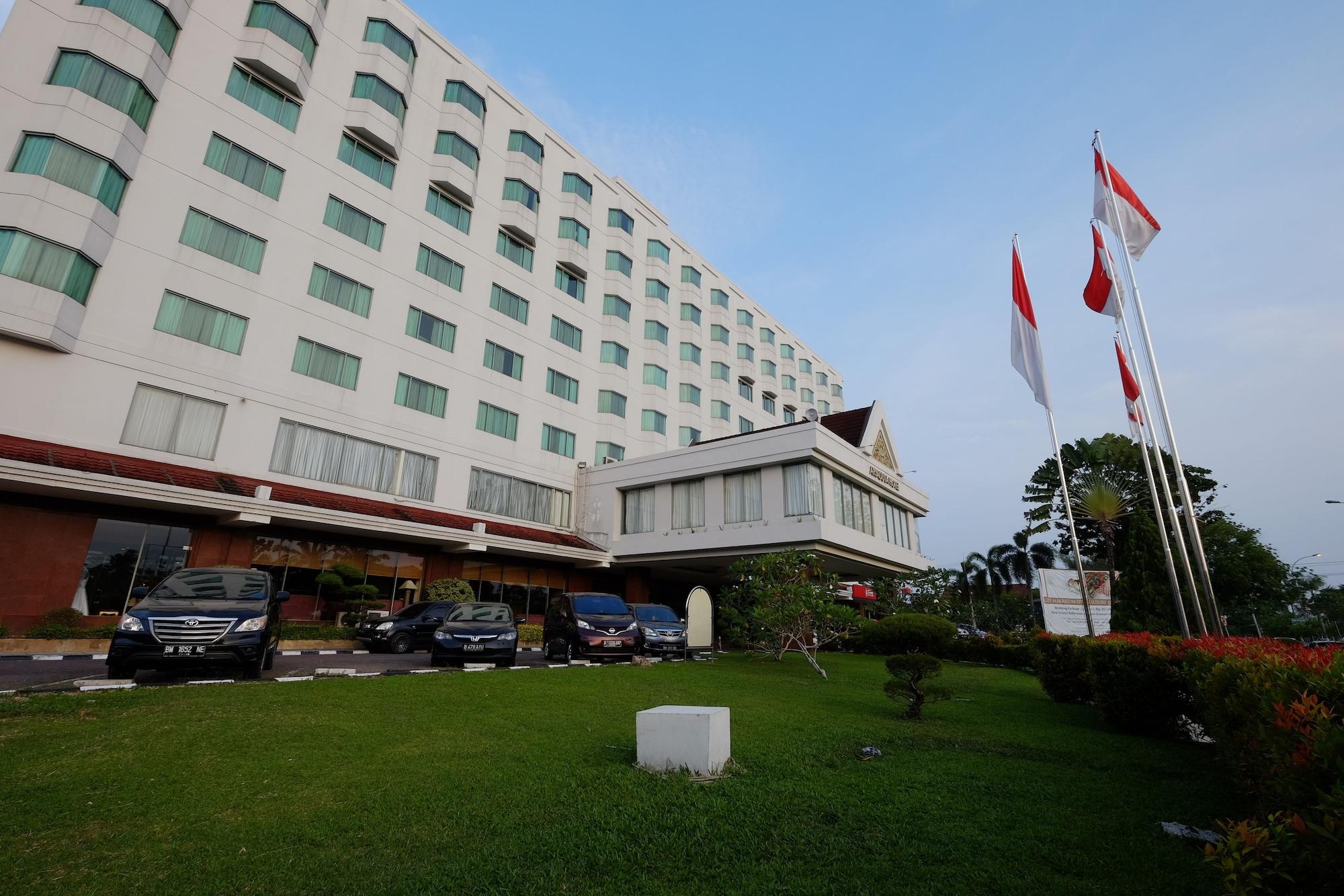 Vista Exterior Aryaduta Pekanbaru