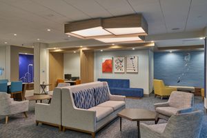 Alojamiento - Holiday Inn Express & Suites DIAMOND