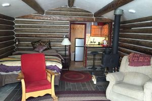 Alquiler Vacacional - Off the Beaten Path Historic Cabin Surrounded By Raw Beauty STRL #2025-073