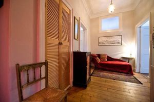 Alquiler Vacacional - Central Georgian Home with Parking, Art and Antiques