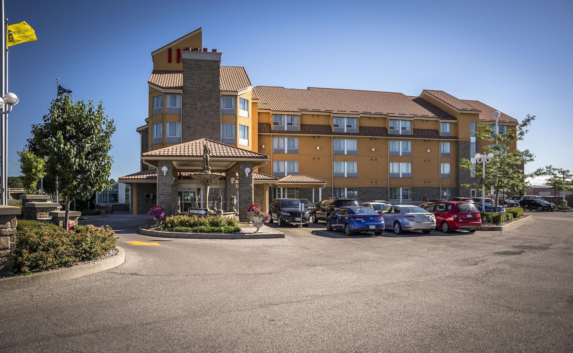 Vista Exterior Monte Carlo Inn Barrie Suites