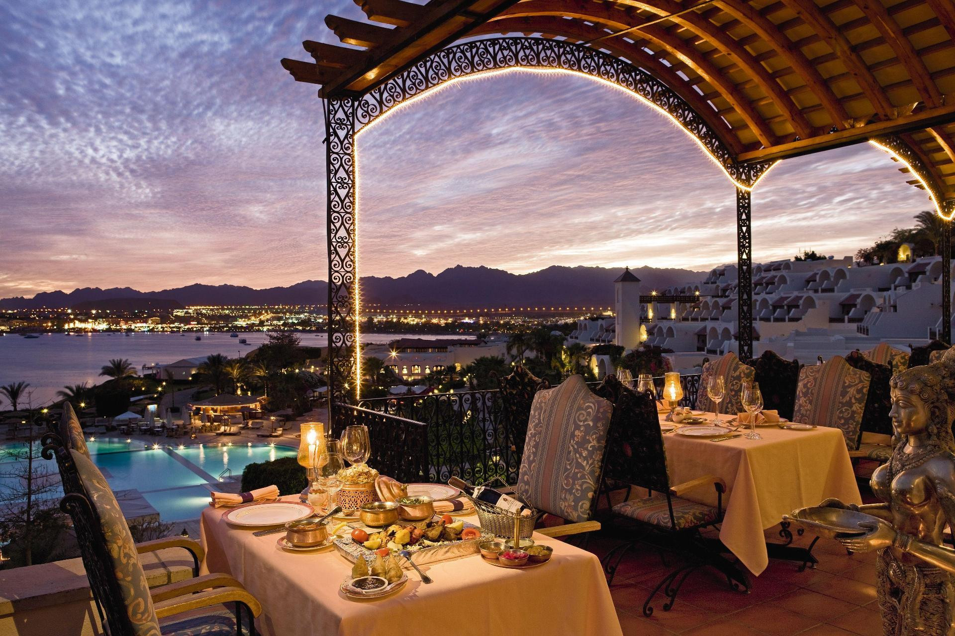 Restaurant Mövenpick Resort Sharm El Sheik Naama Bay