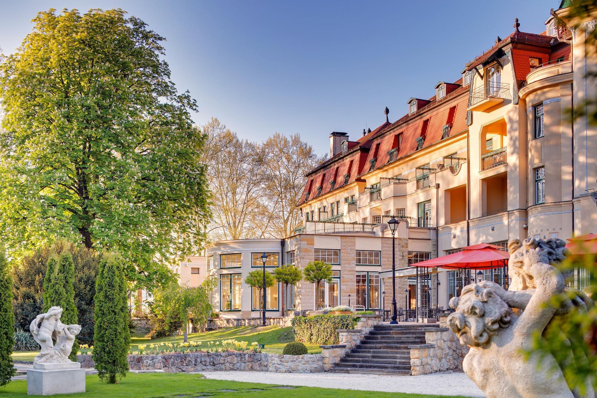 Varios Thermia Palace Ensana Health Spa Hotel