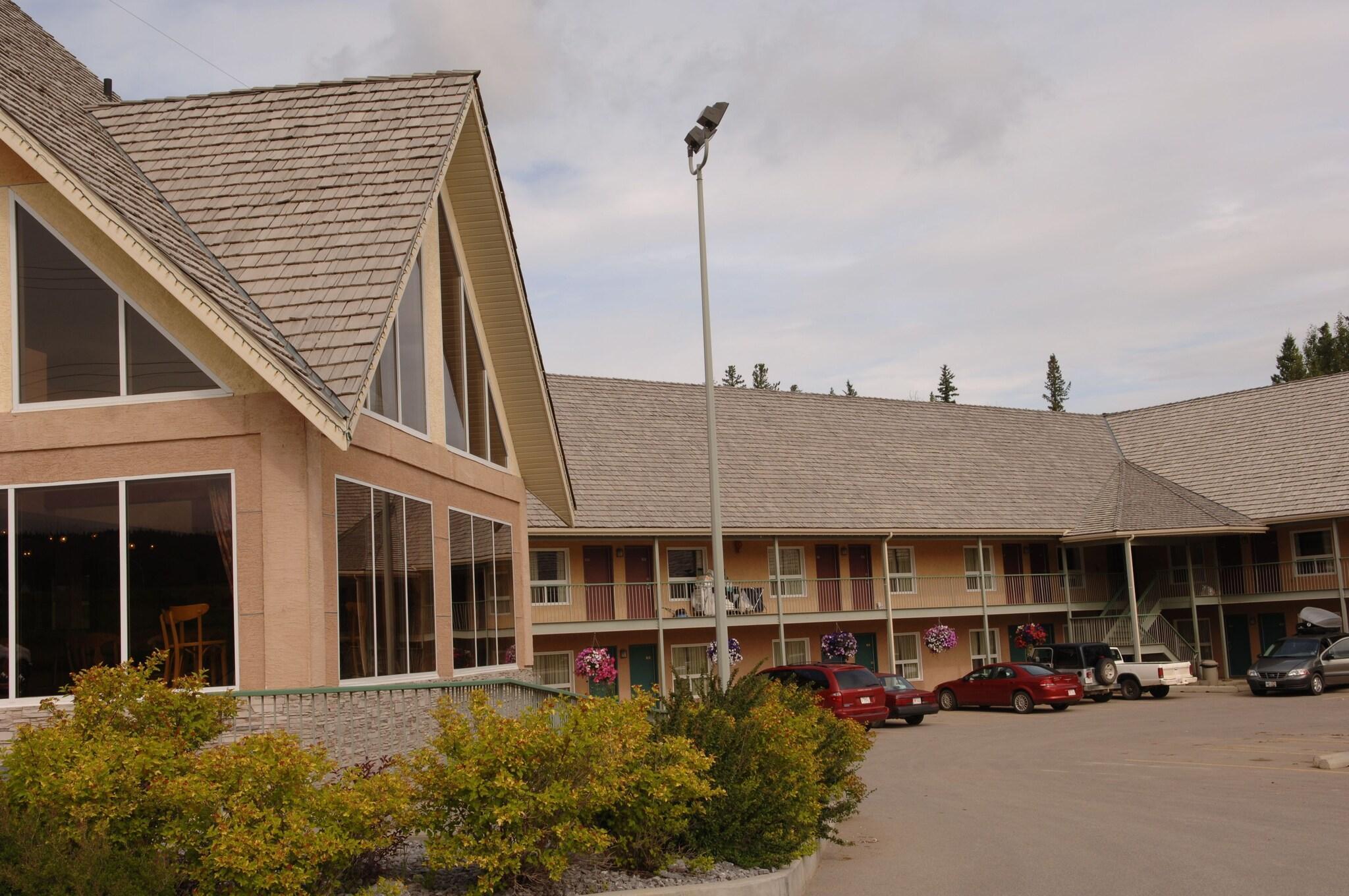 Vista Exterior Lakeview Inns & Suites - Hinton