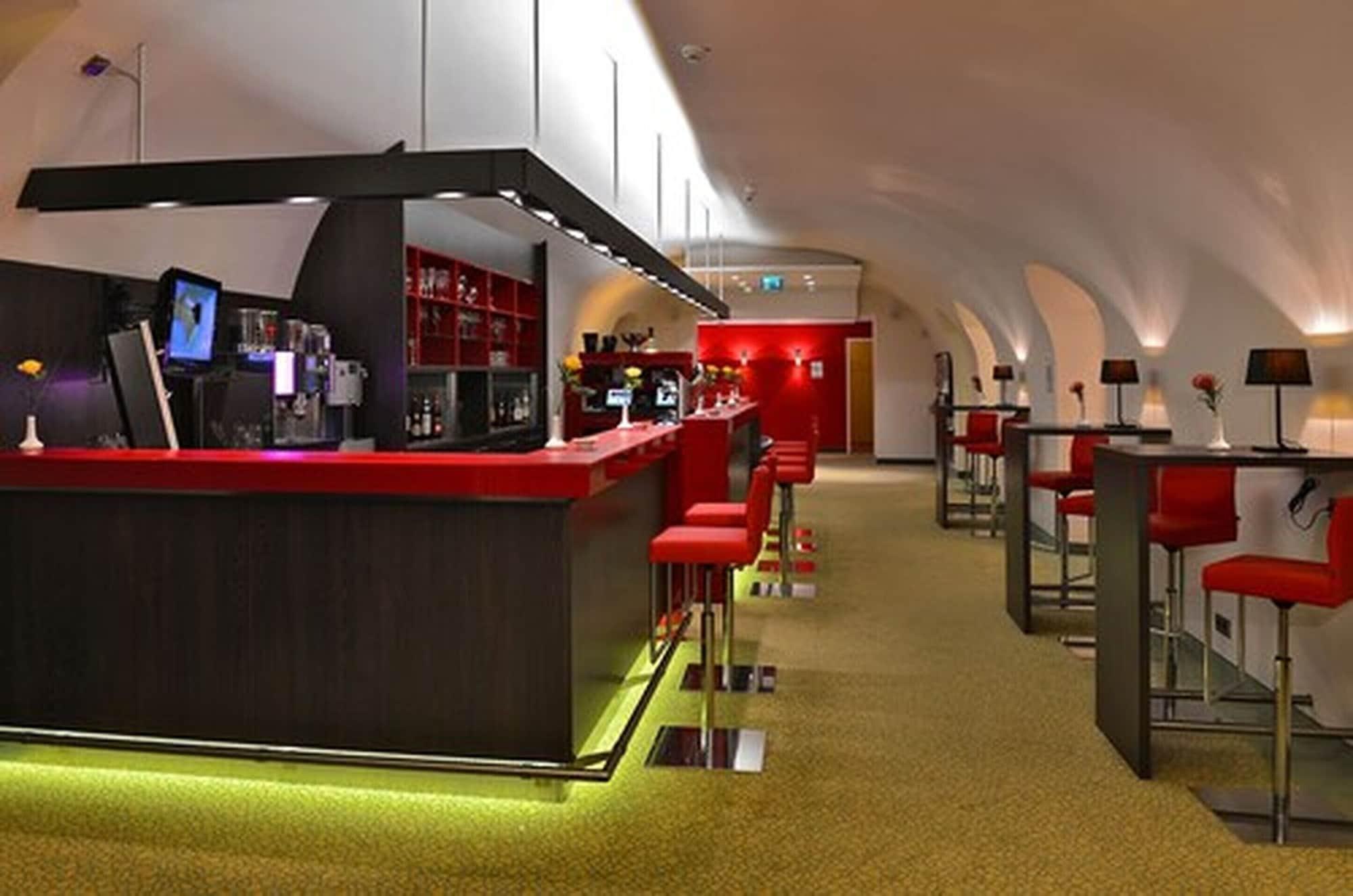 Bar/Salón Hotel Ratskeller