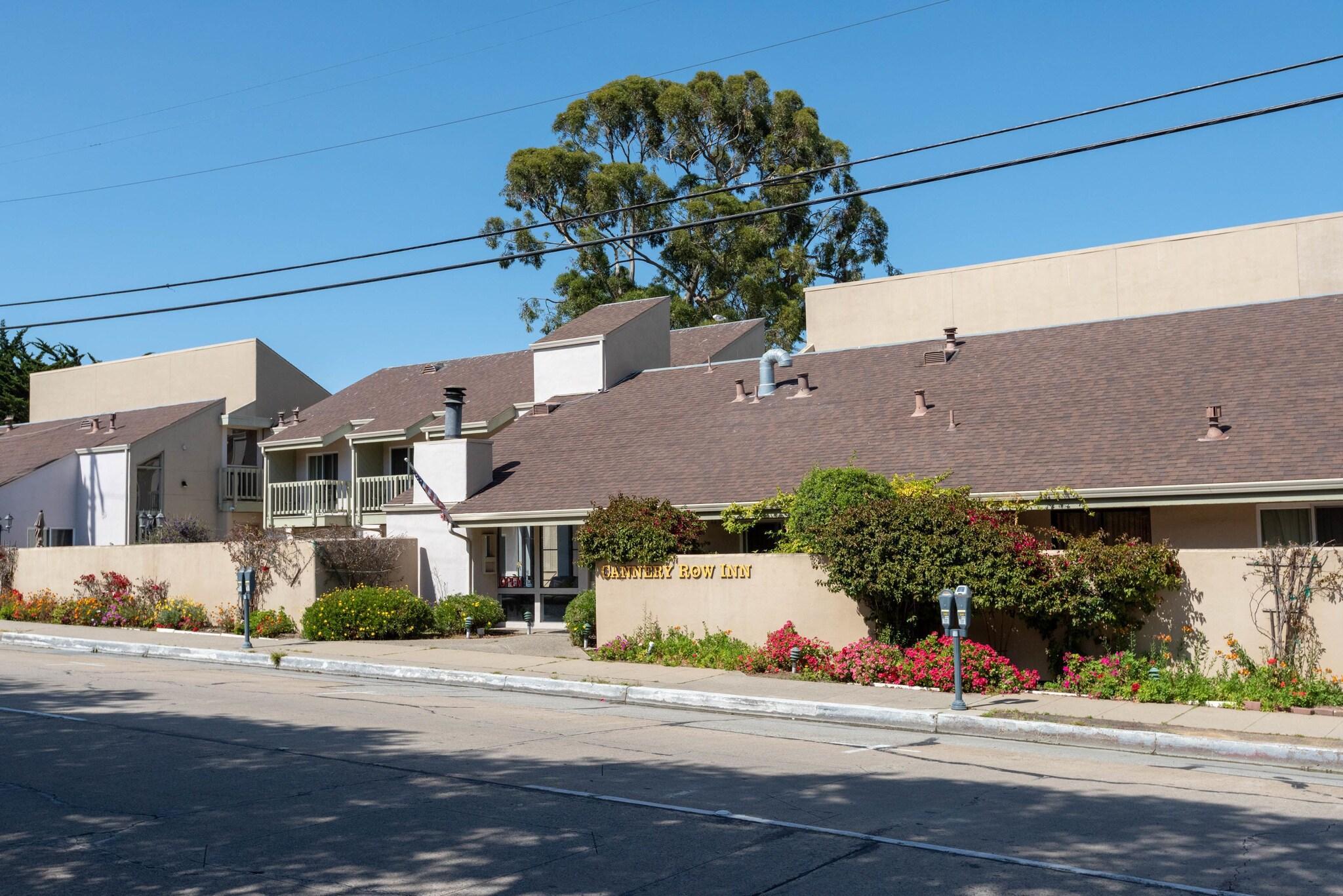 Vista Exterior Cannery Row Inn