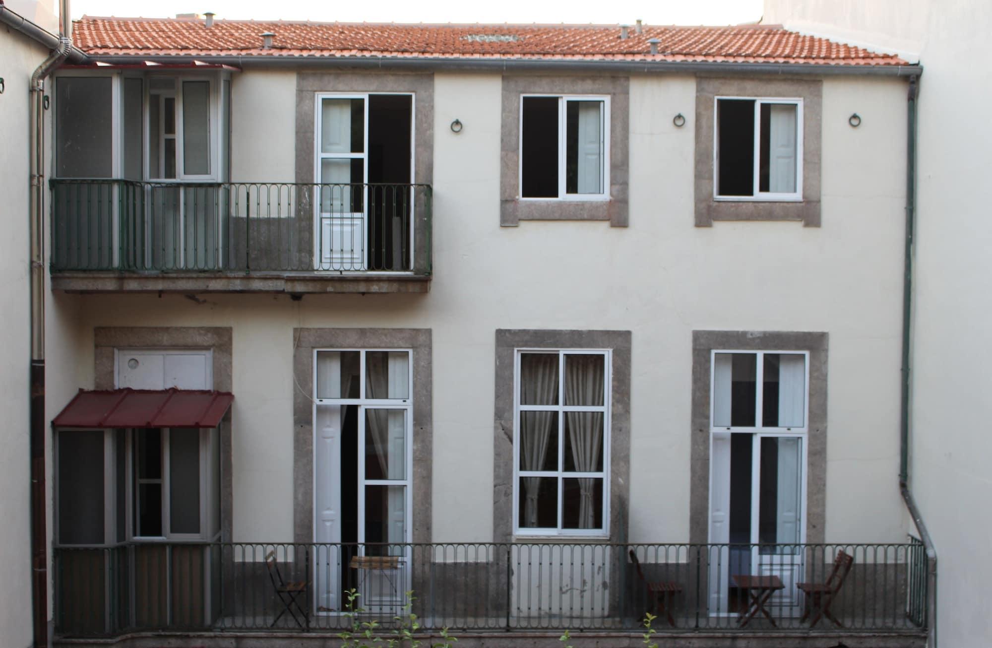 Vista Exterior Dear Porto Guest House