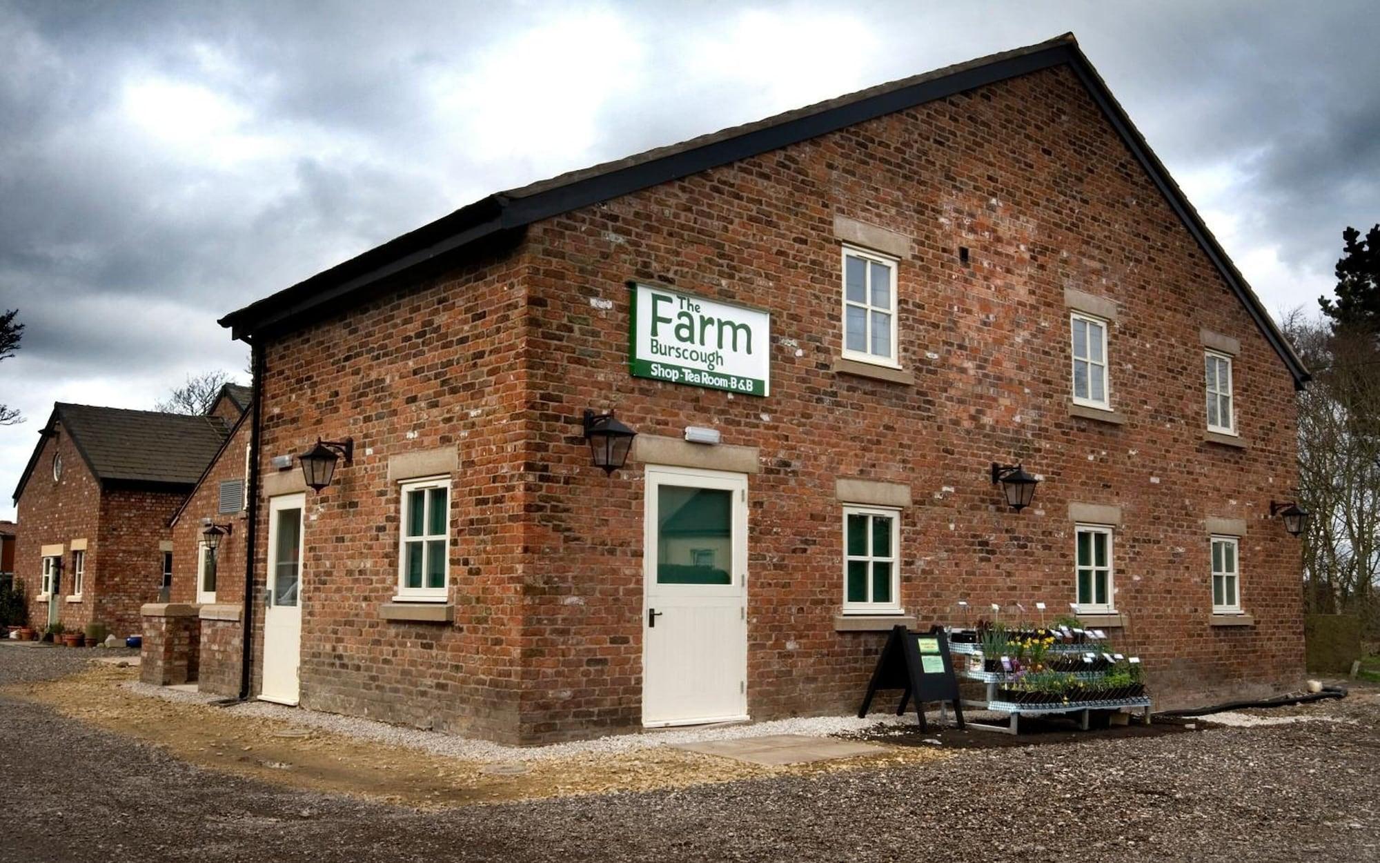 Vista Exterior The Farm Burscough