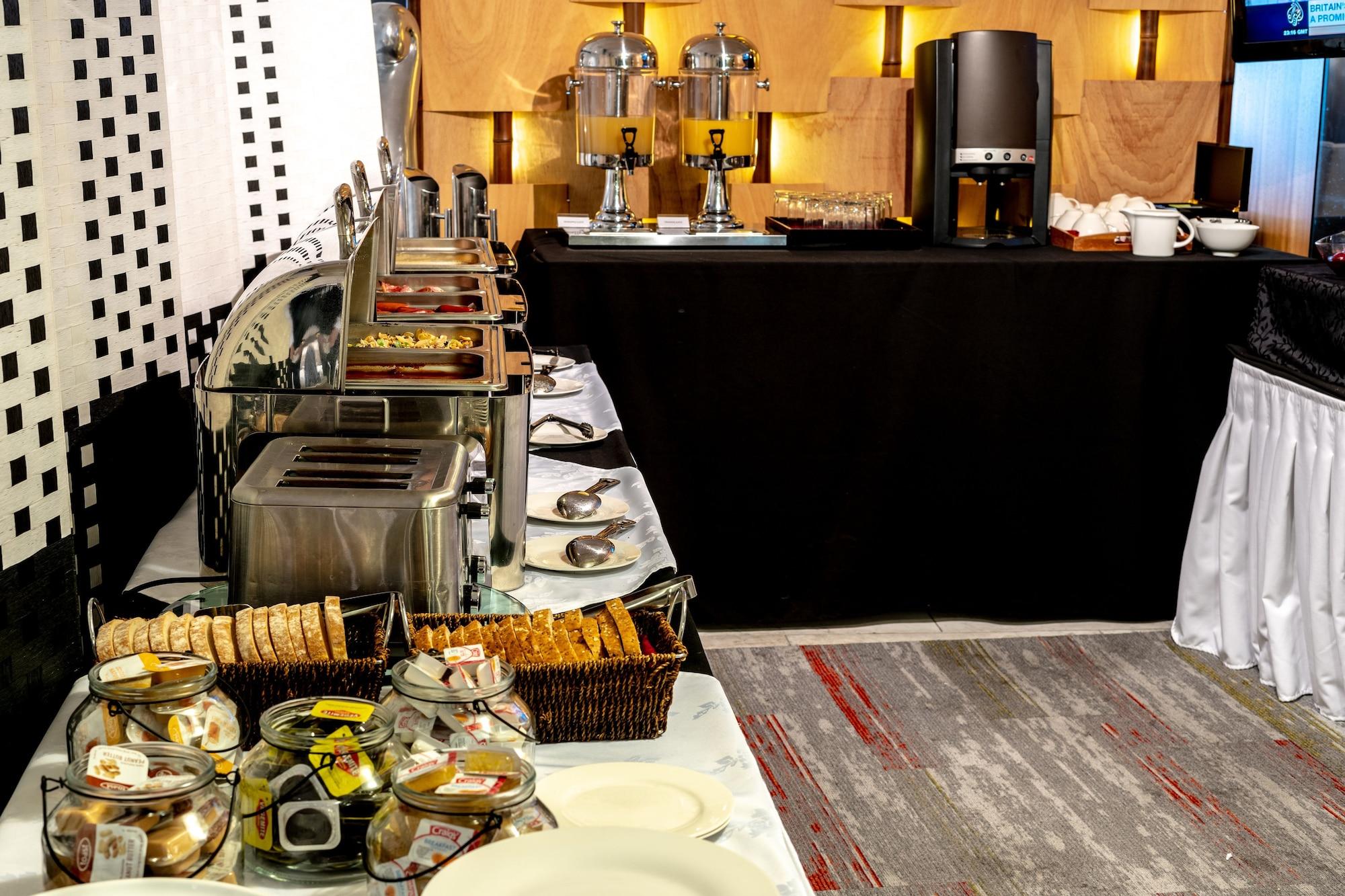 Restaurant The Quadrant Hotel & Suites