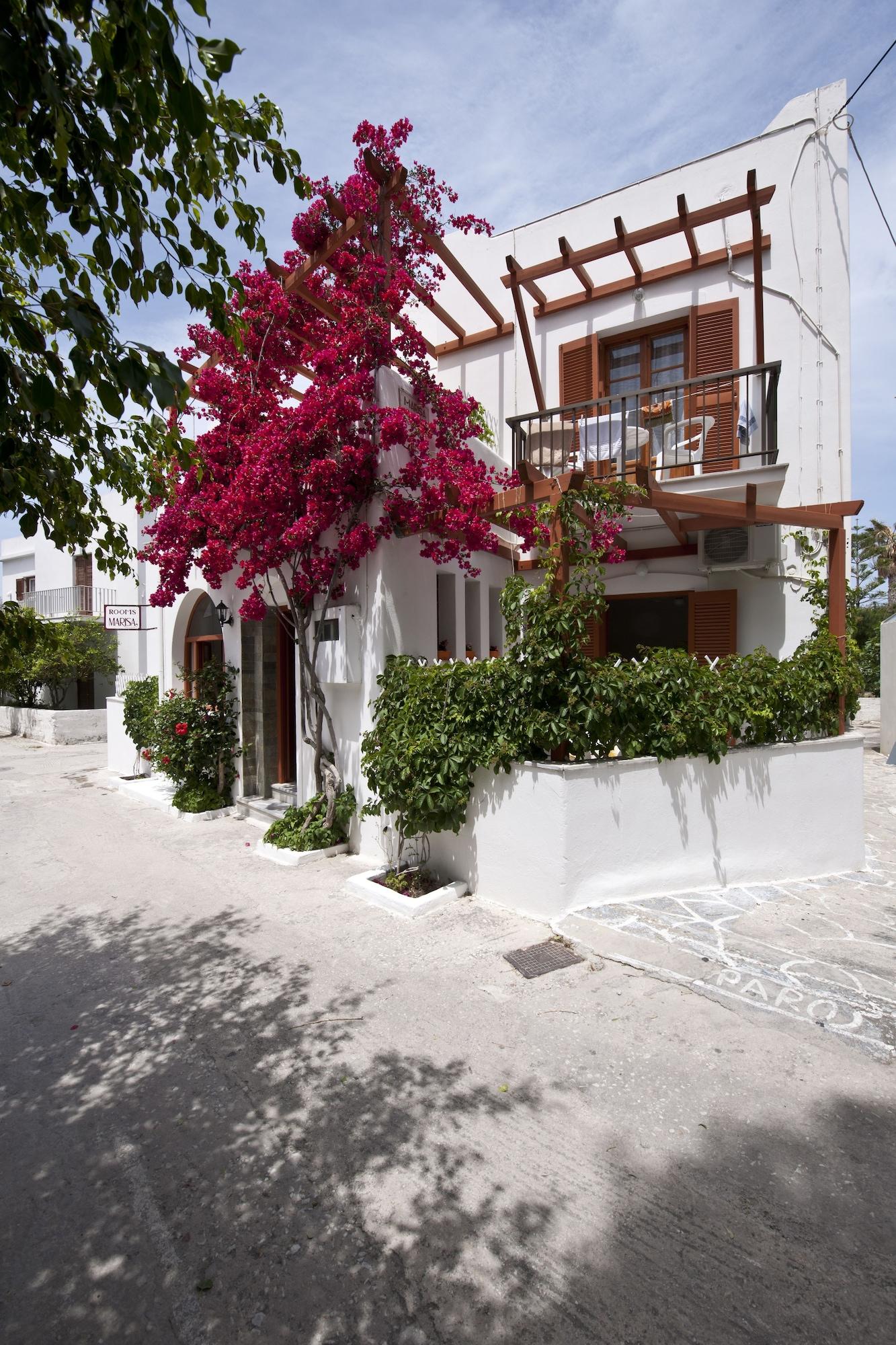 Varios Marisa Rooms