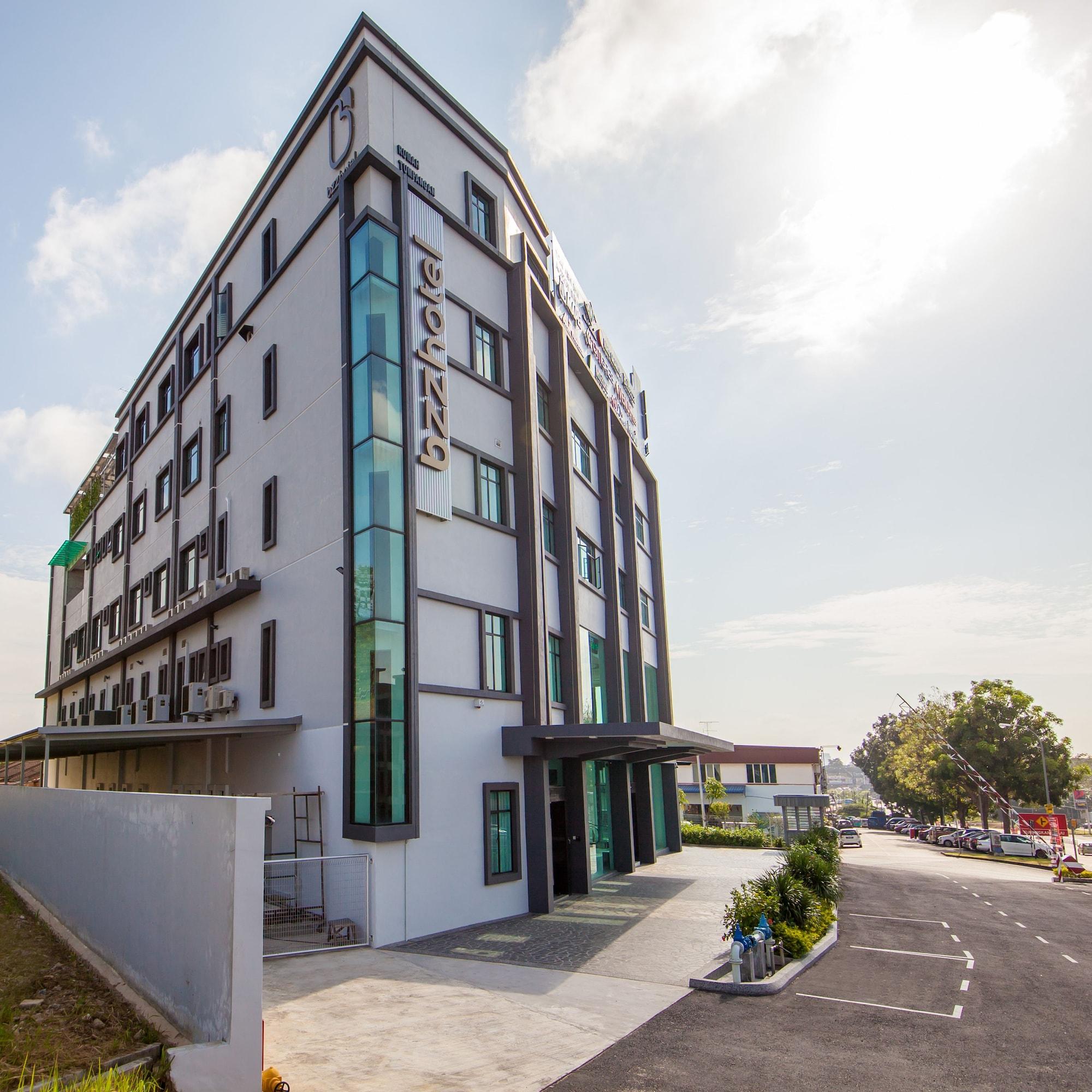 Vista Exterior Bzz Hotel