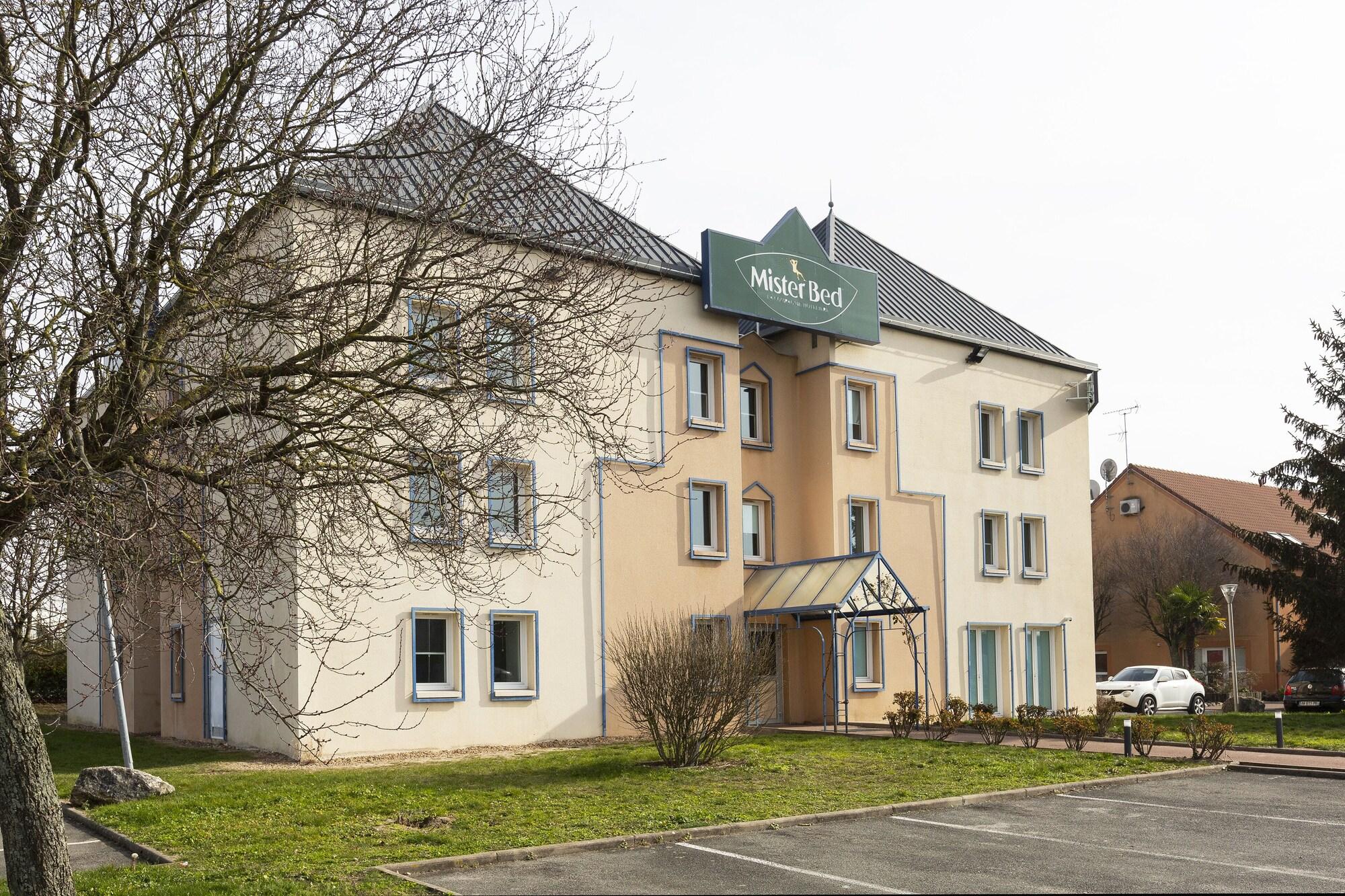 Vista Exterior Hotel Mister Bed Orleans Saran