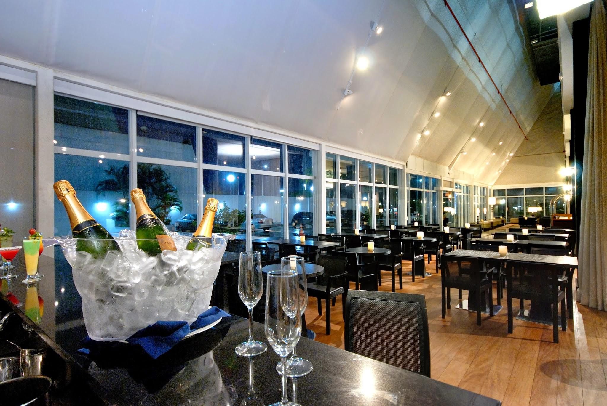 Bar/Salón Golden Tulip Porto Vitória Hotel
