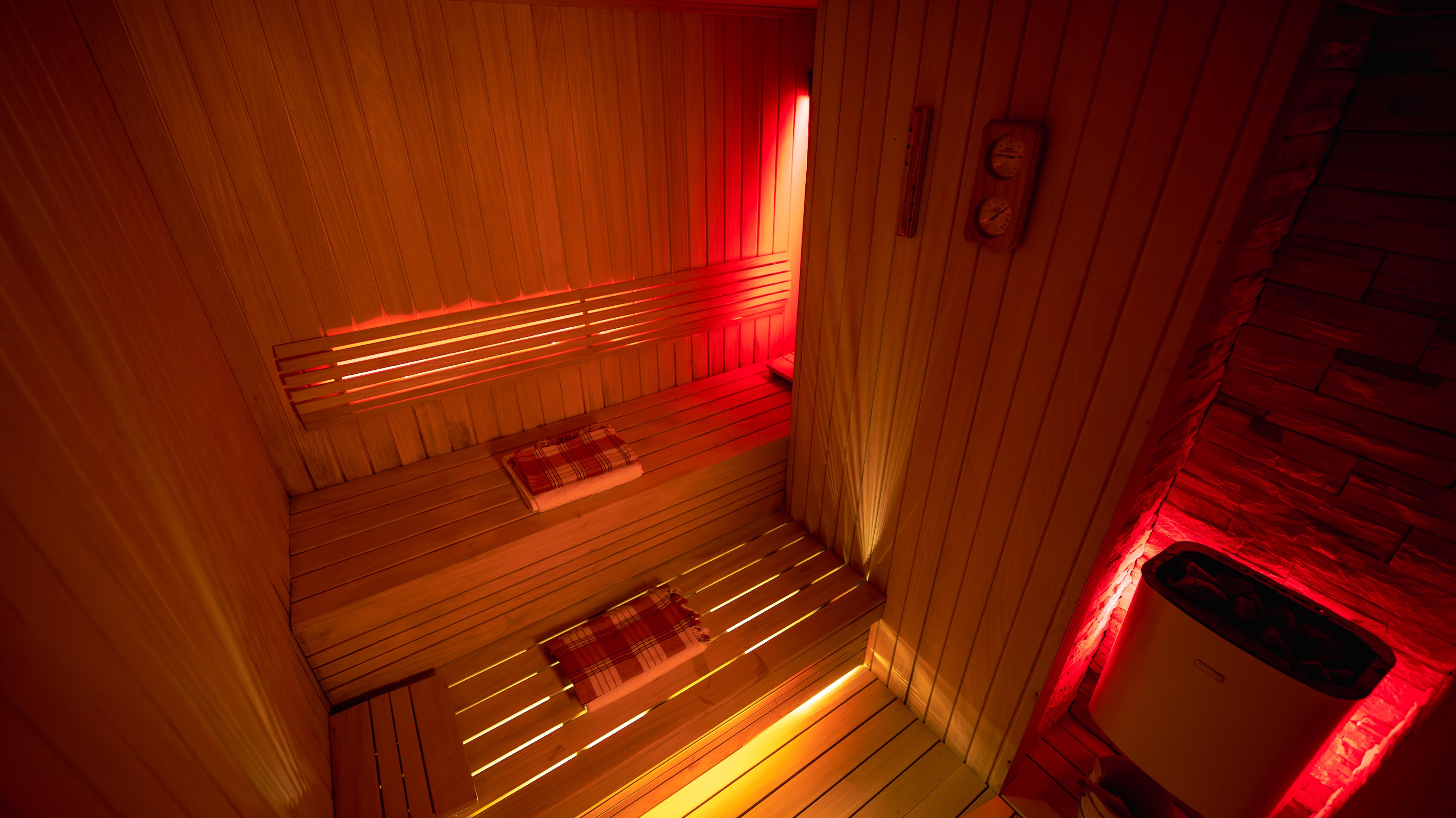 Vista Exterior Mari Suites Hotel