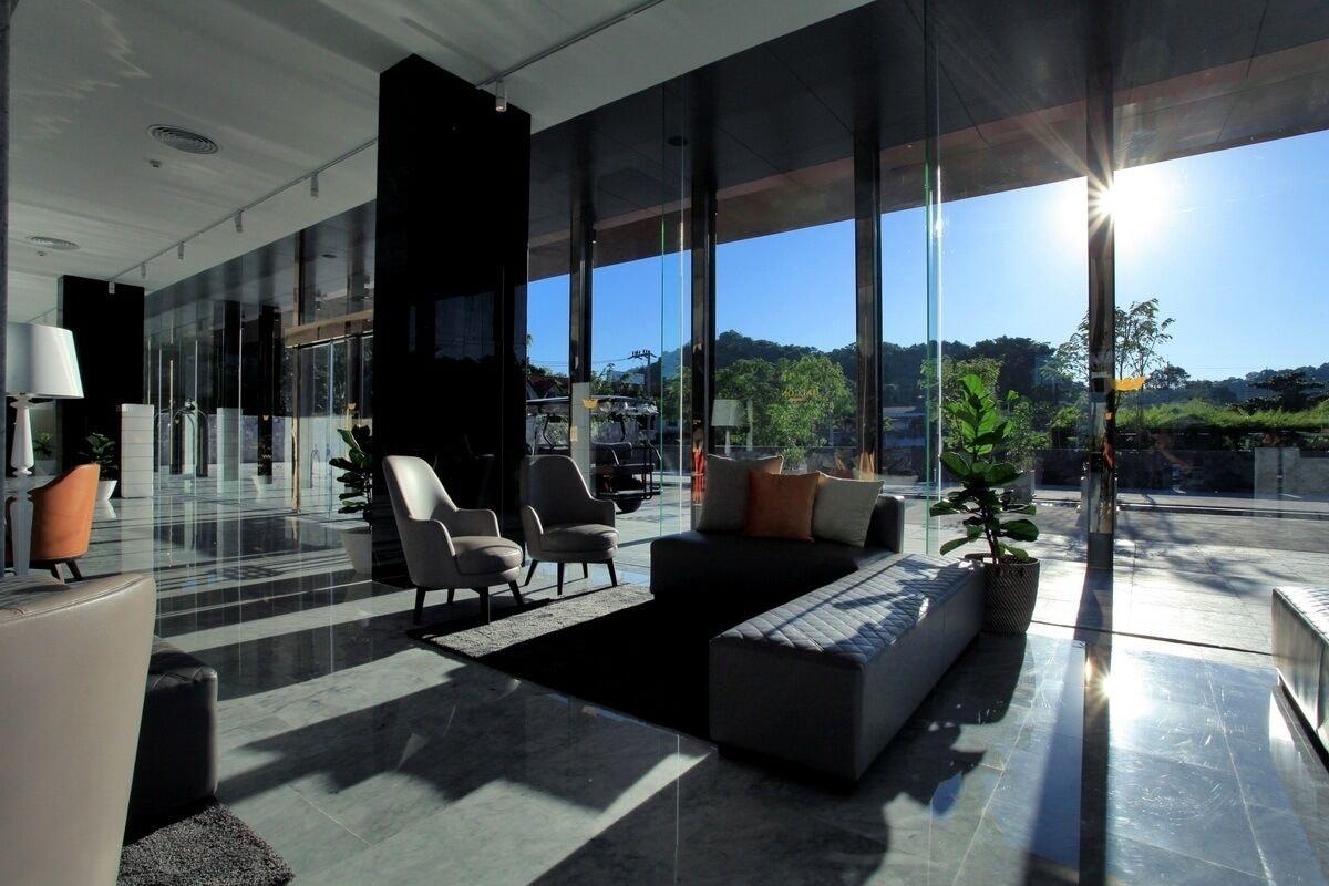 Vista Lobby Balcony Seaside Sriracha Hotel & Serviced Apartments
