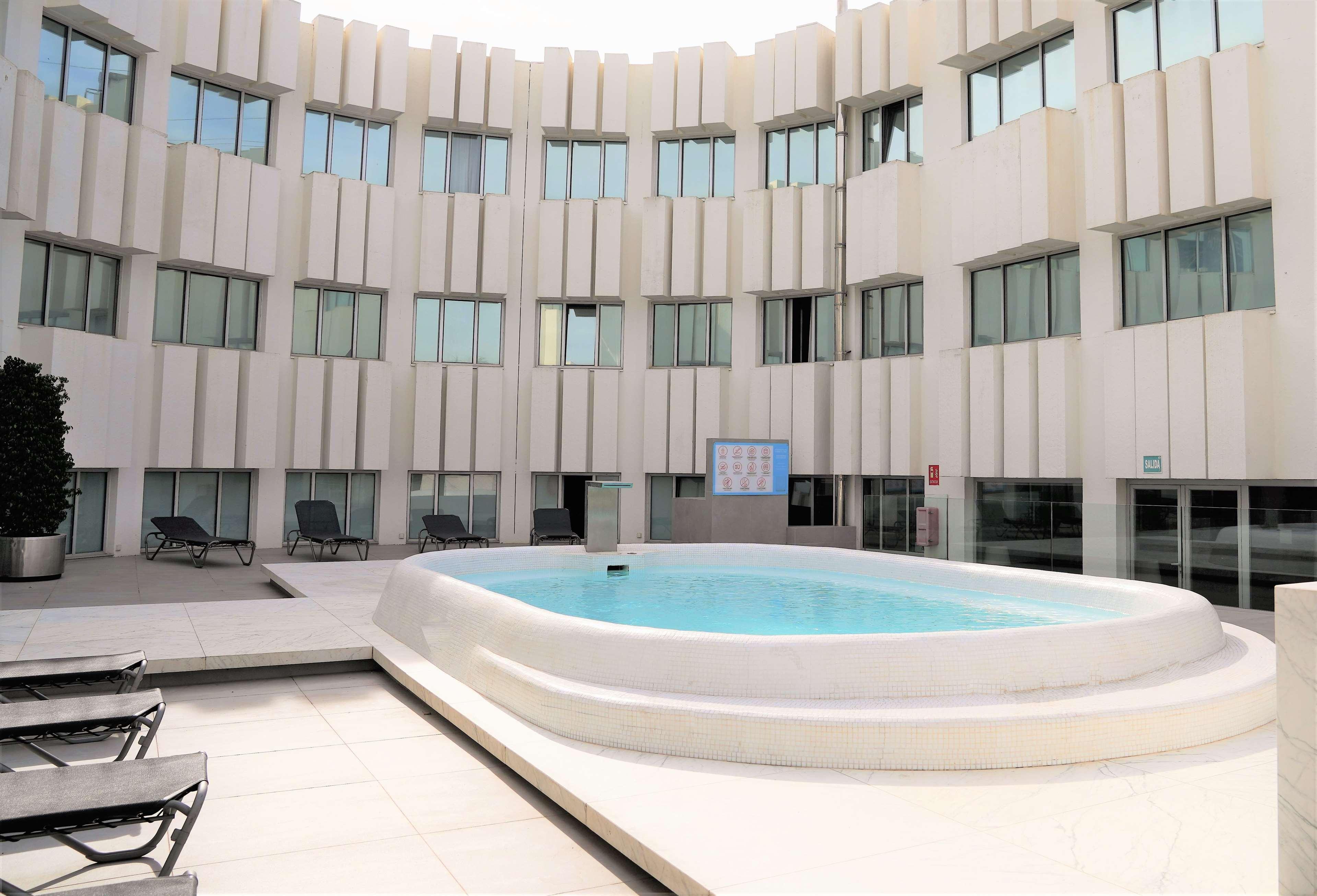 Vista Exterior Tryp Azafata