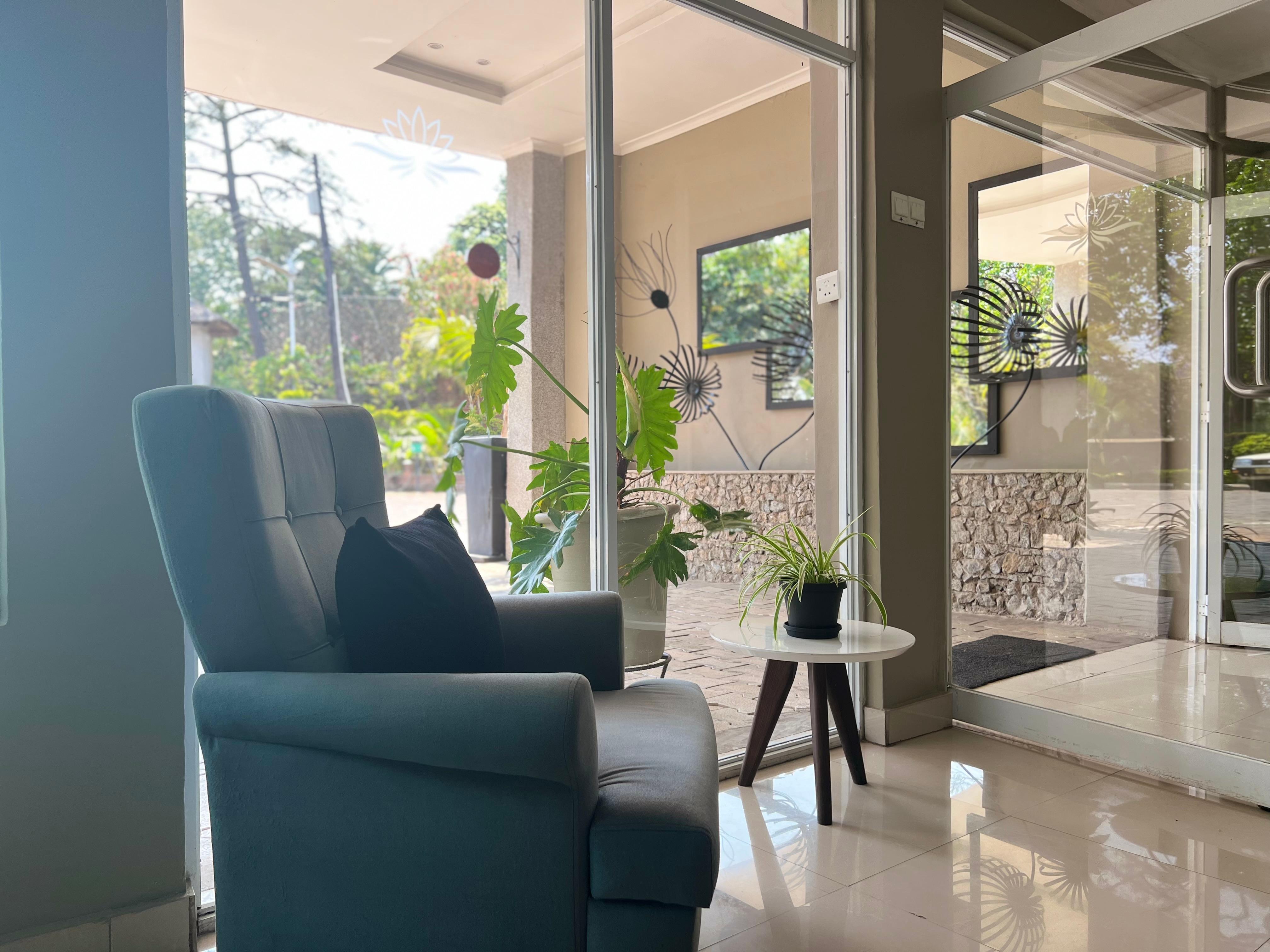 Vista Lobby Lotus by Serendib