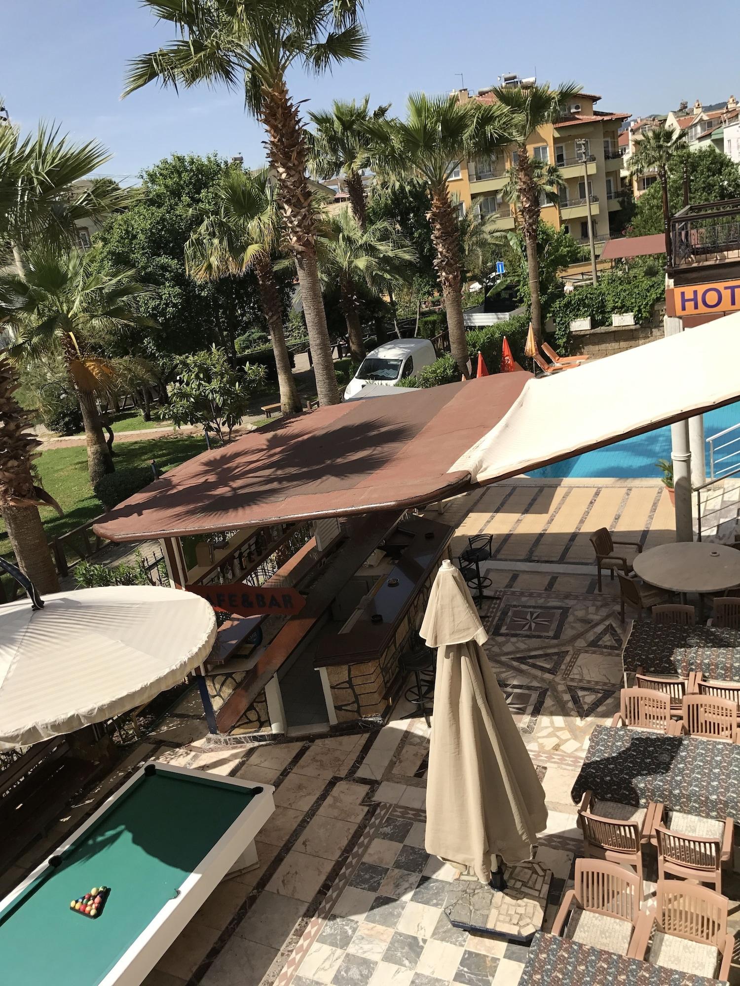 Vista Exterior Blue Yacht Marina Apart Hotel