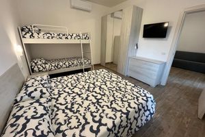 Alojamiento - 38sq.m. Superior apartment with bedroom, living room/kitchen and private bathroom.