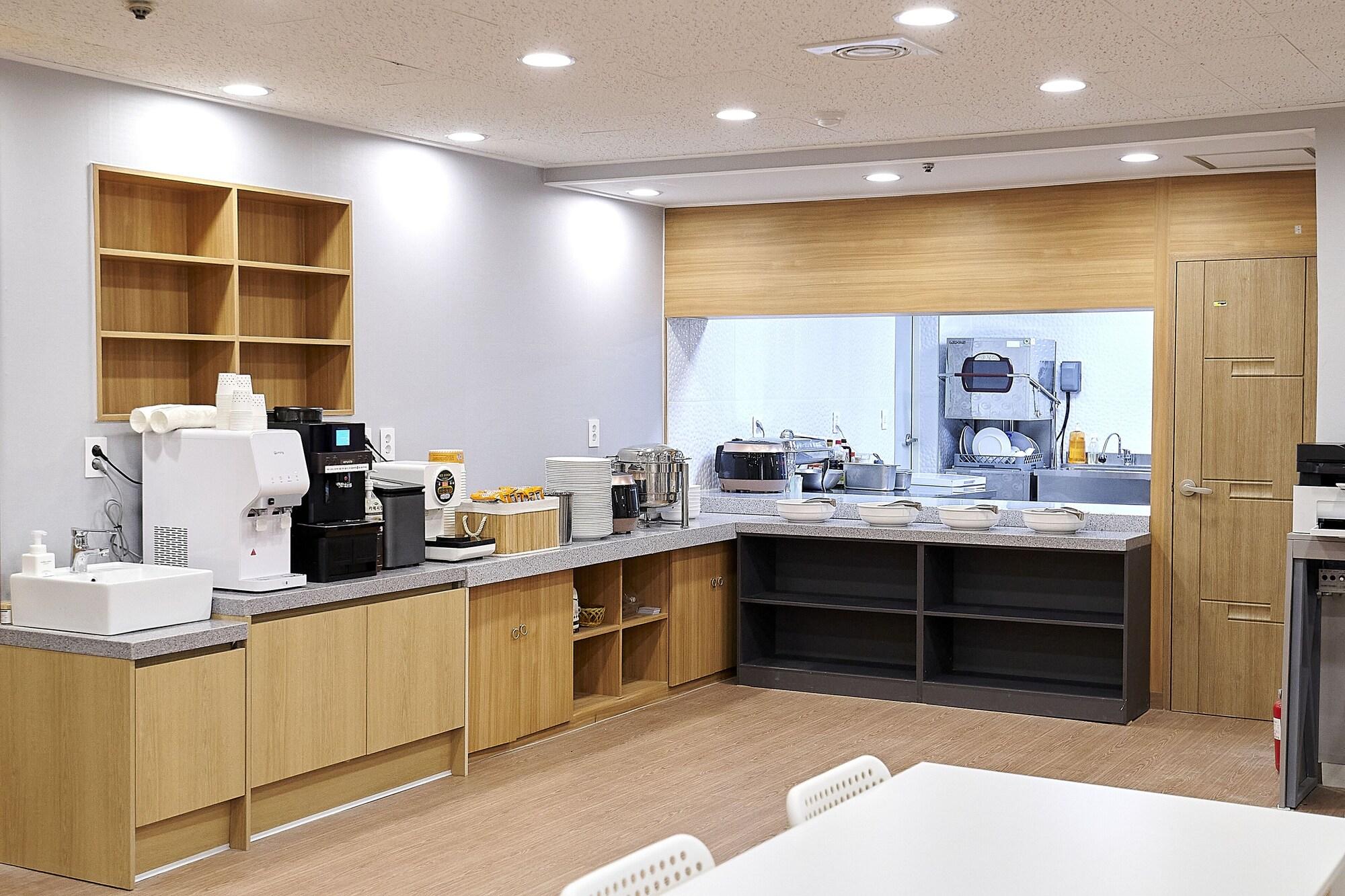 Restaurant Browndot Hotel Changwon Jungang