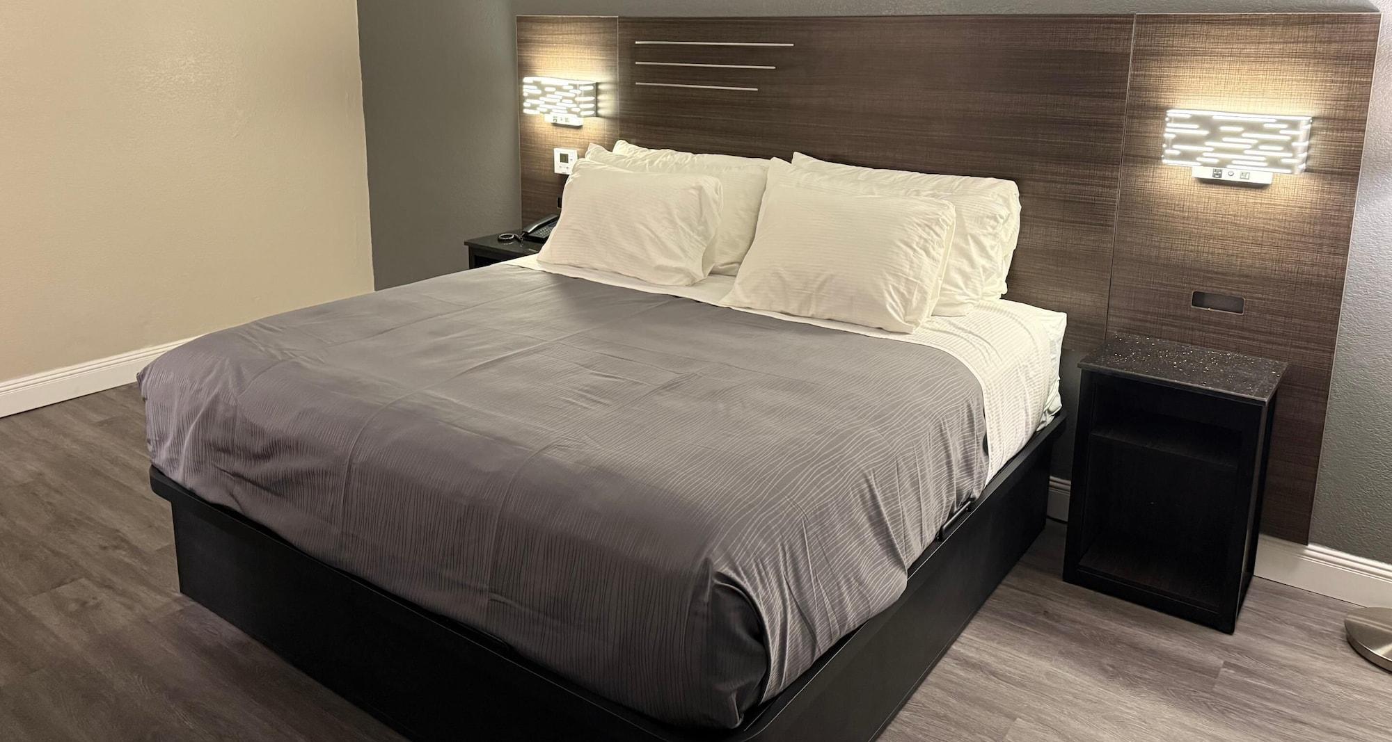 Varios Lx Hotel, SureStay Collection by Best Western