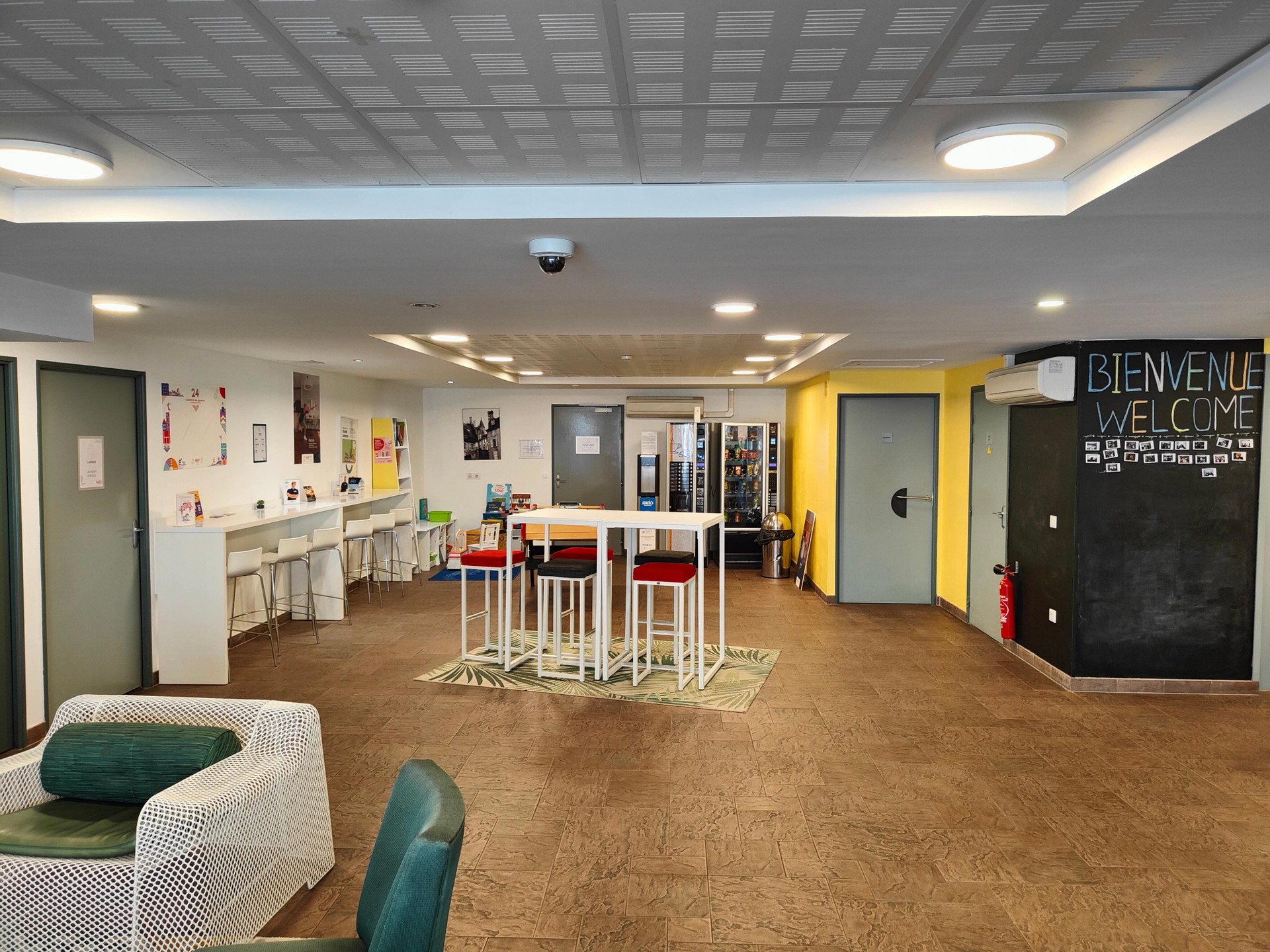 Vista Lobby Aparthotel Adagio Access Poitiers