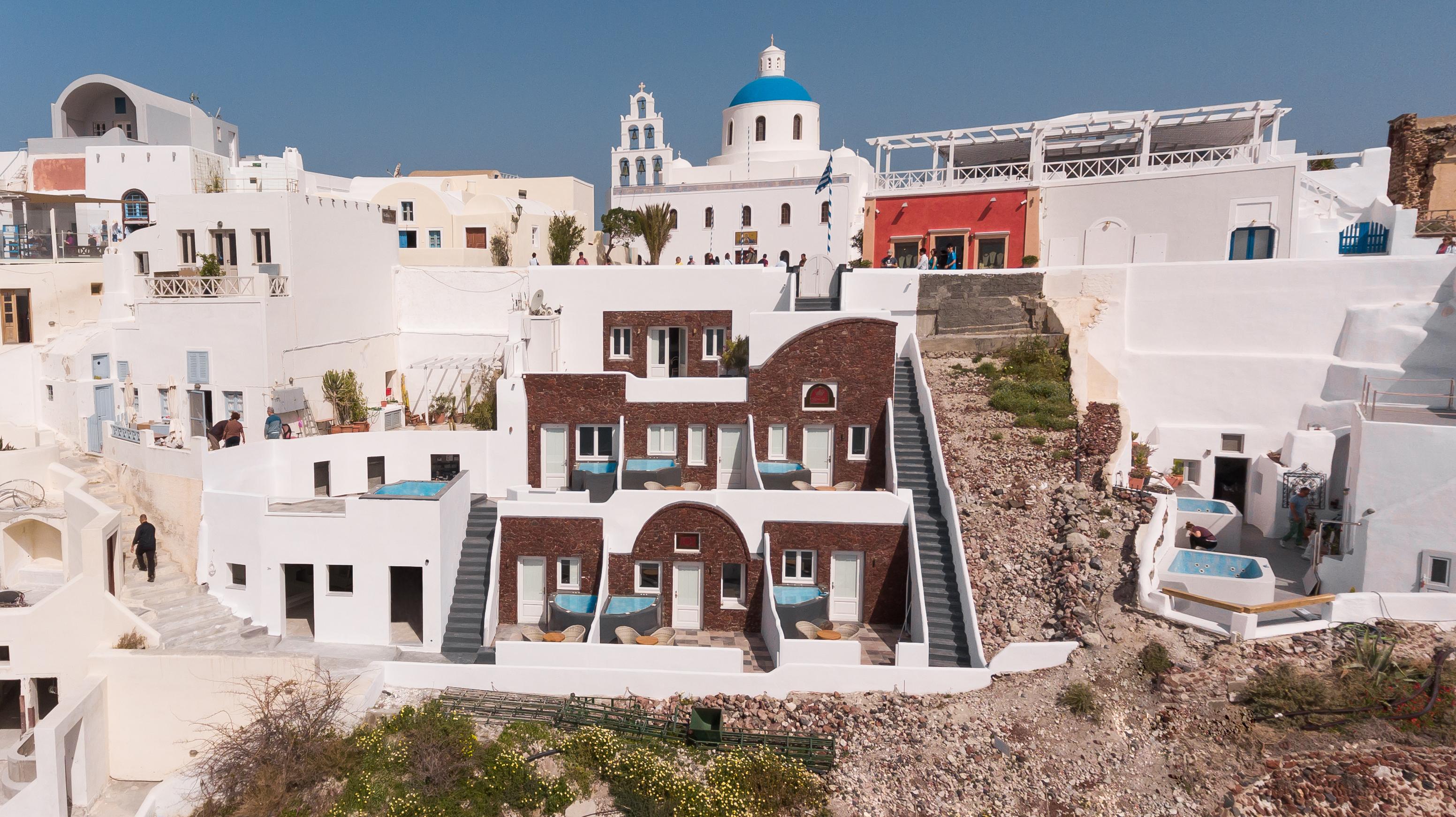Varios Secret Legend Suites