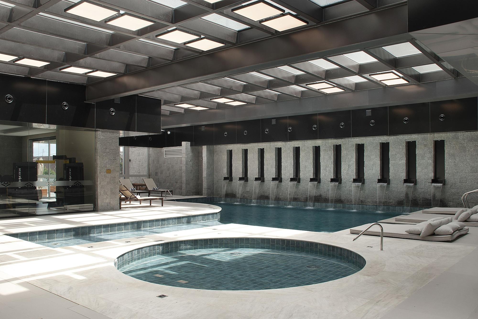 Vista Piscina Exclusive Gramado Hotel & Spa by Gramado Parks