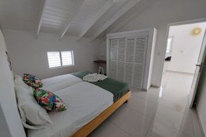 Alquiler Vacacional - Charming 3-bedroom villa with AC close to the beach