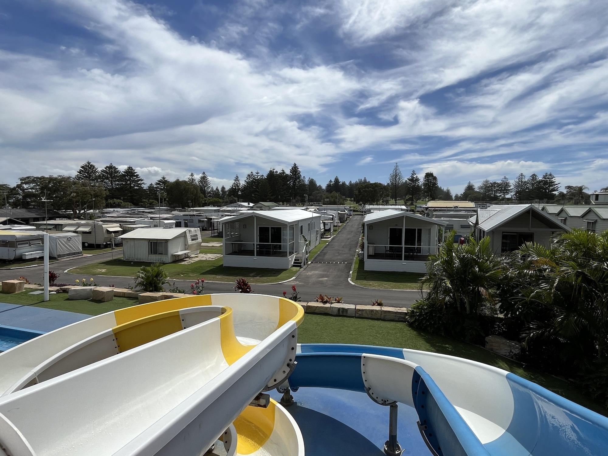 Vista Exterior Shelly Beach Holiday Park