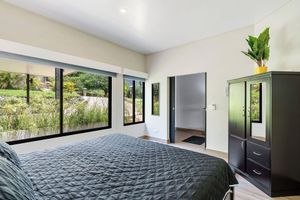 Alquiler Vacacional - Villa with Minimalist Design & Scenic Deck with Private Infinity Pool and Jungle Views