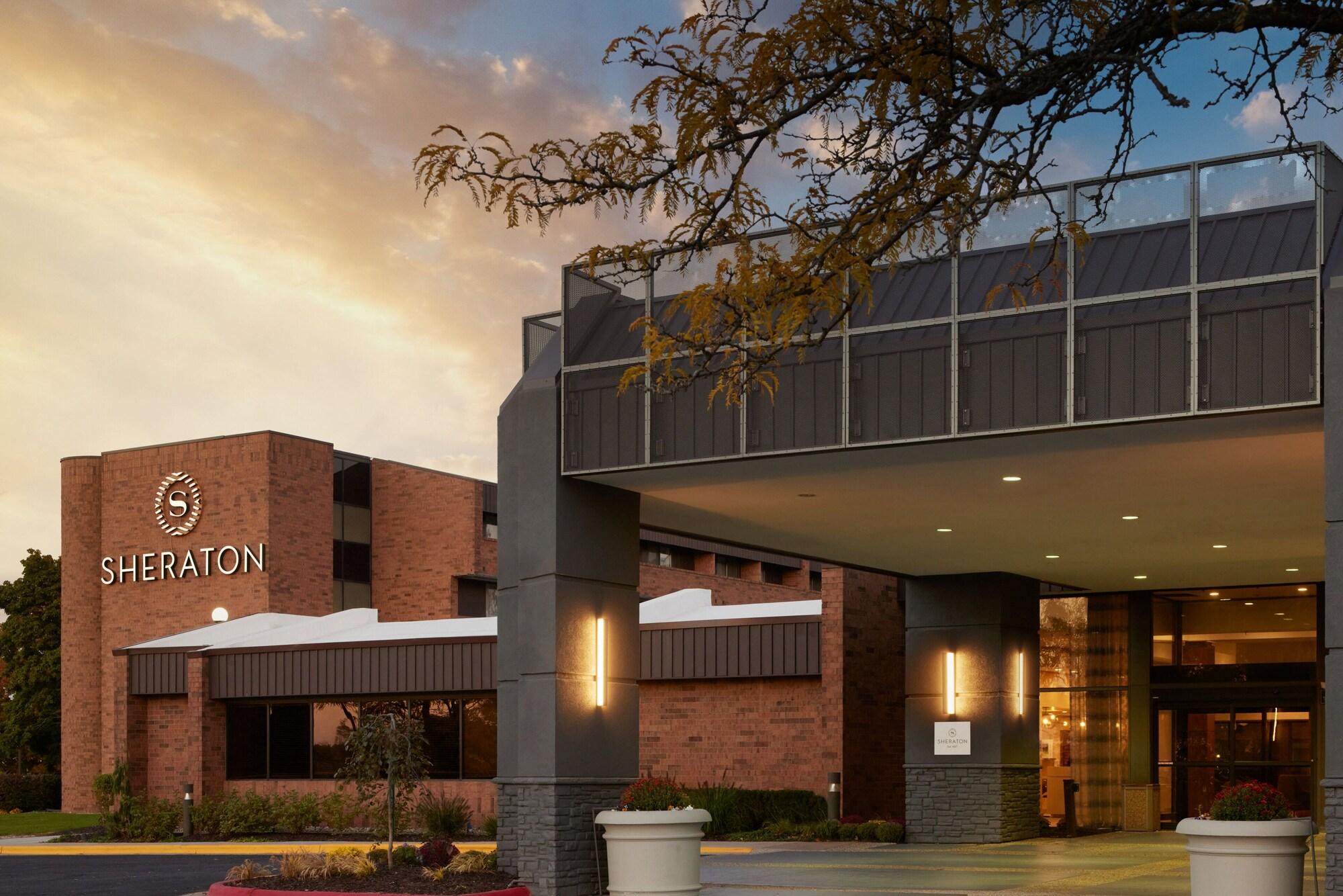 Vista Exterior Sheraton Grand Rapids Airport Hotel