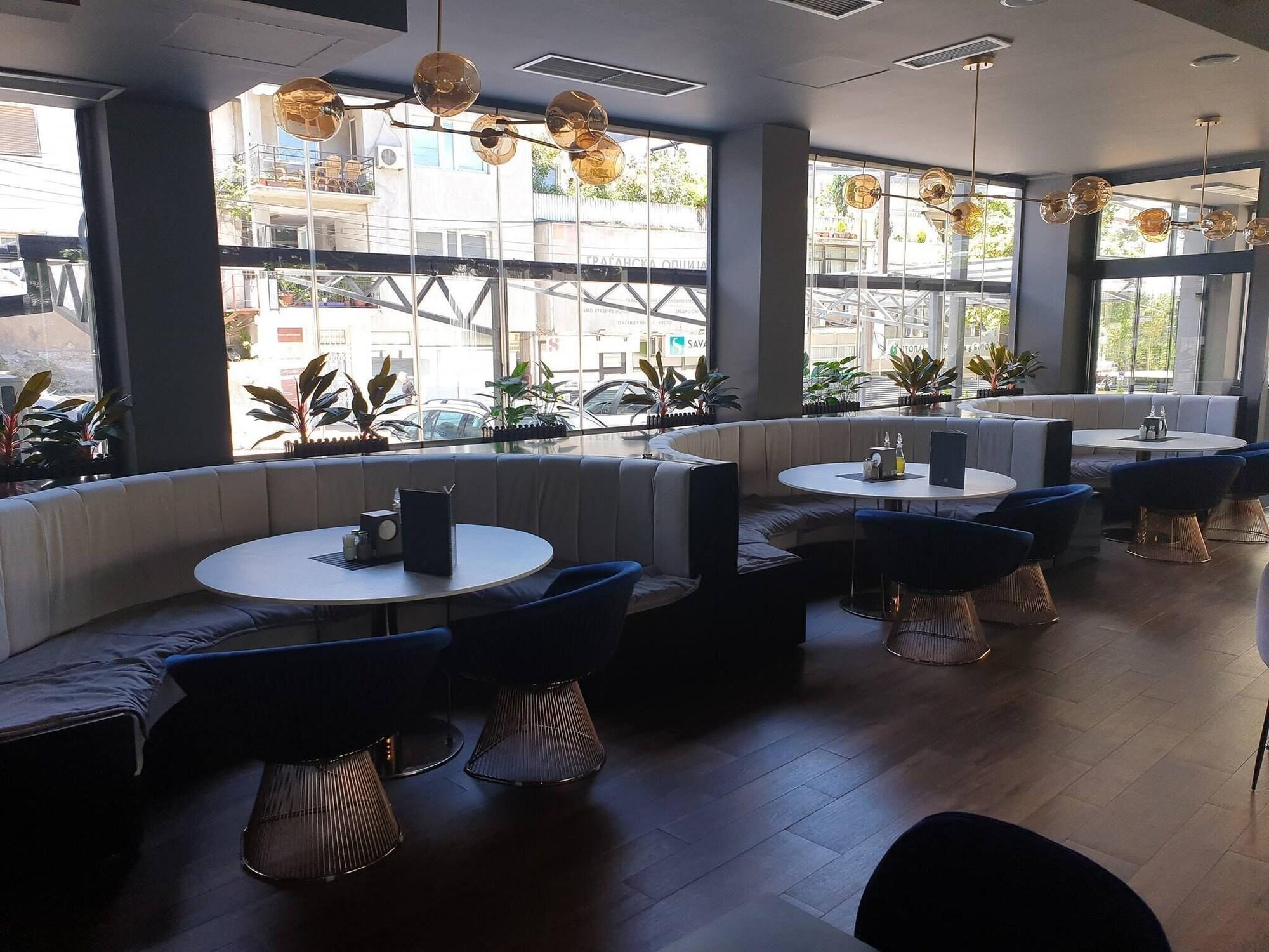 Bar/Salón Hotel International Palace