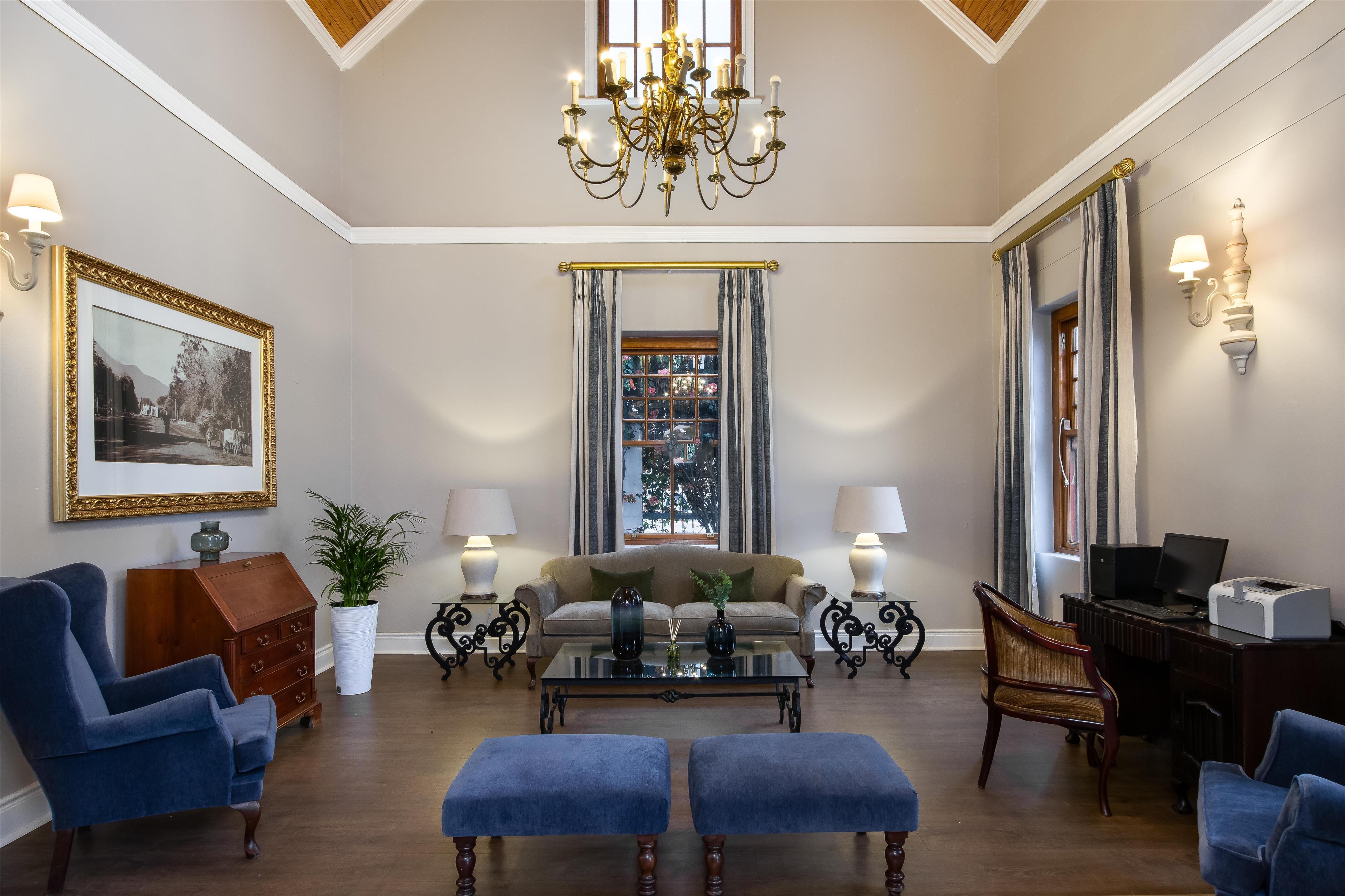 Vista Lobby Protea Hotel Outeniqua