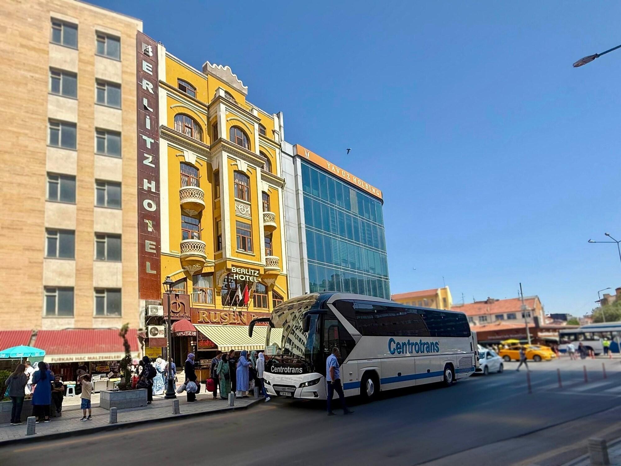 Varios Berlitz Otel
