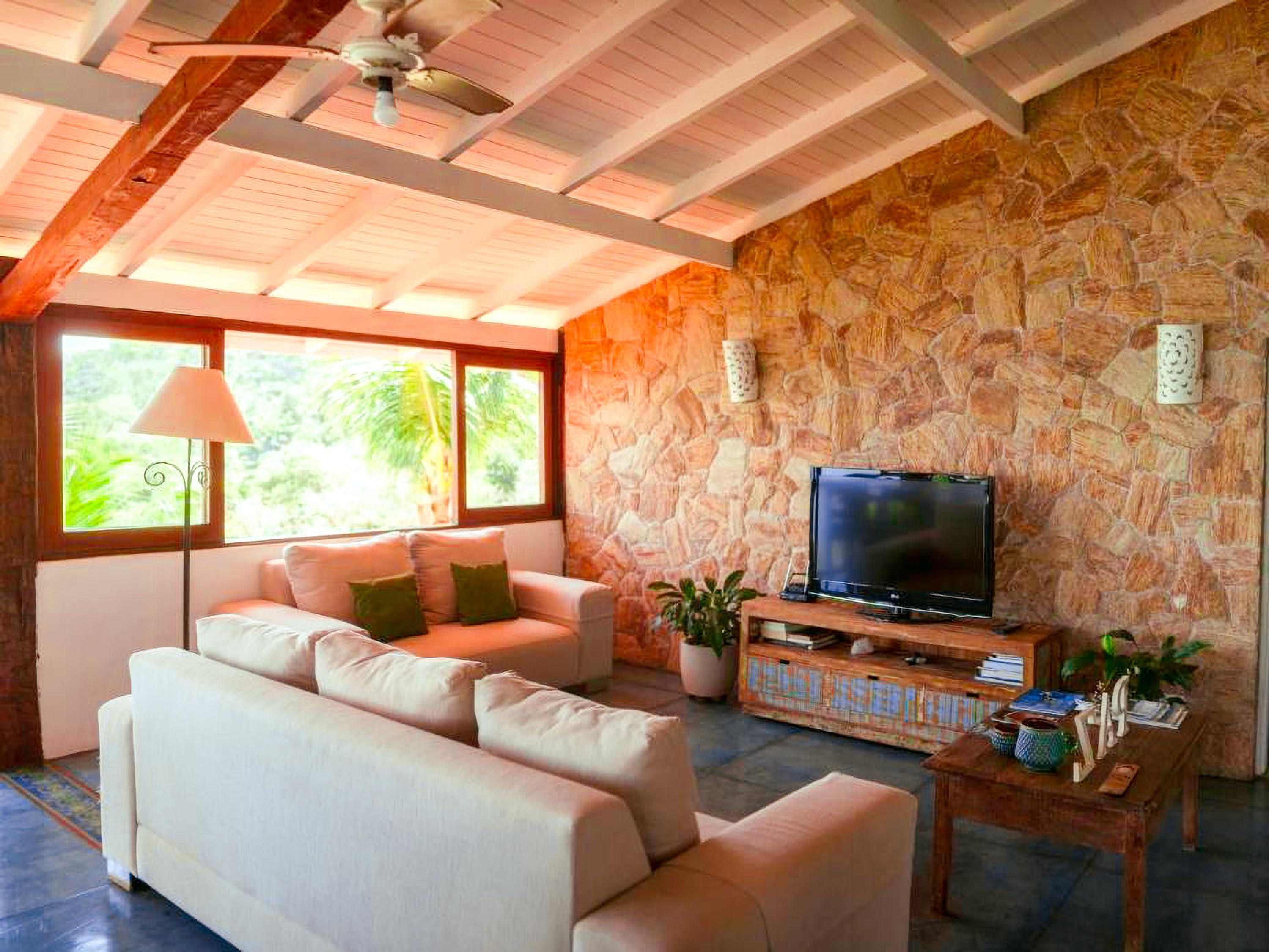 Zona de estar Velinn Pousada 8 Ilhas